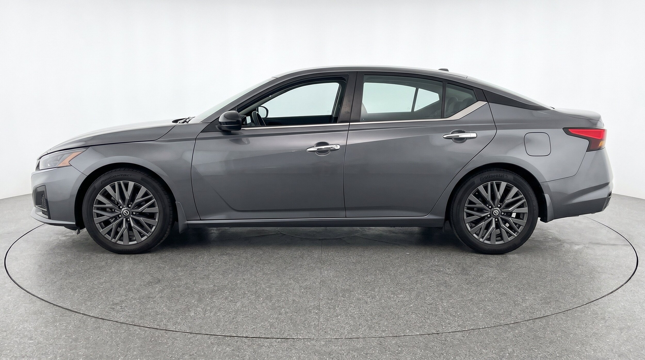 Thumbnail: 2025 Nissan Altima - 5