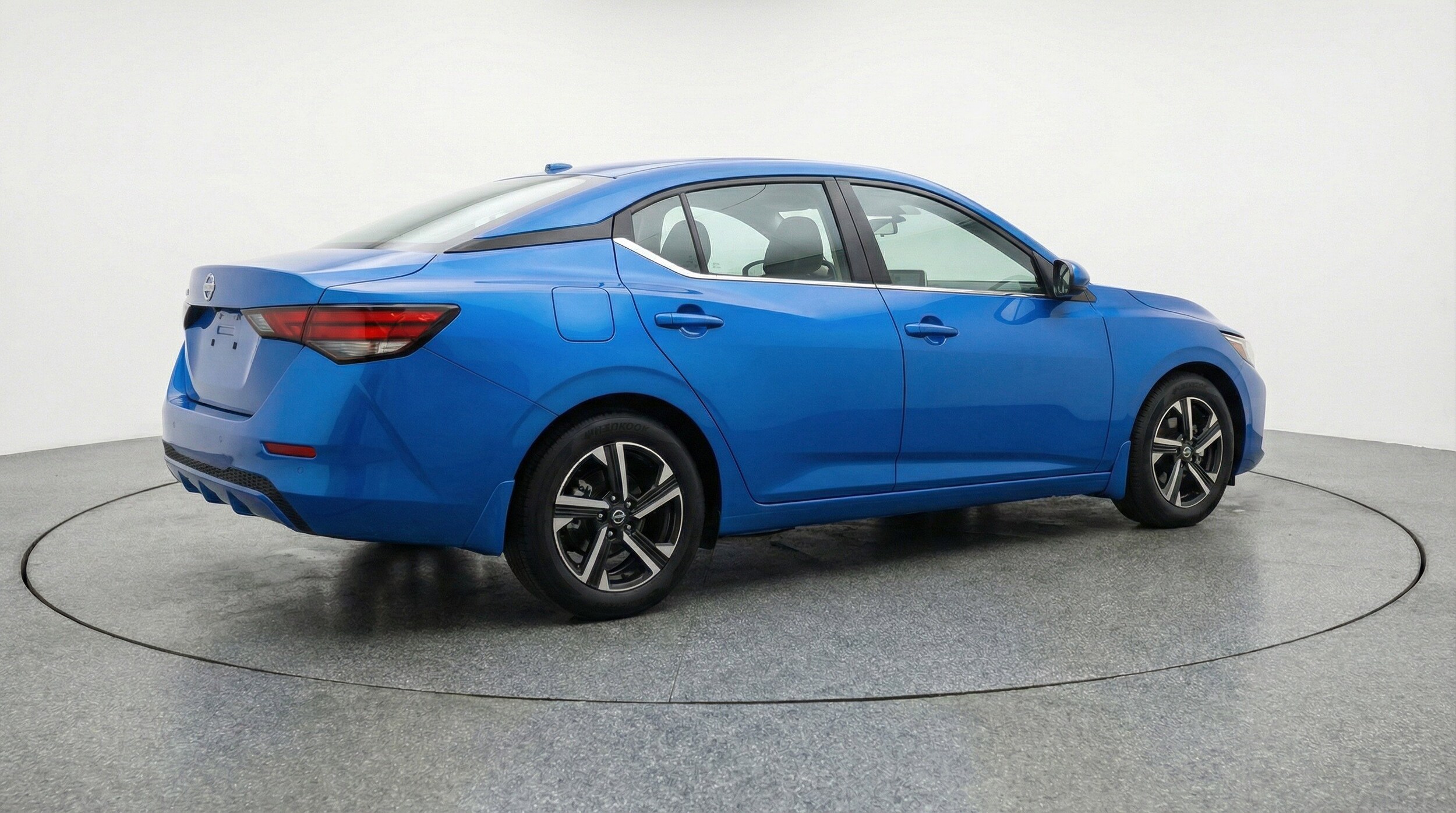 Thumbnail: 2025 Nissan Sentra - 9