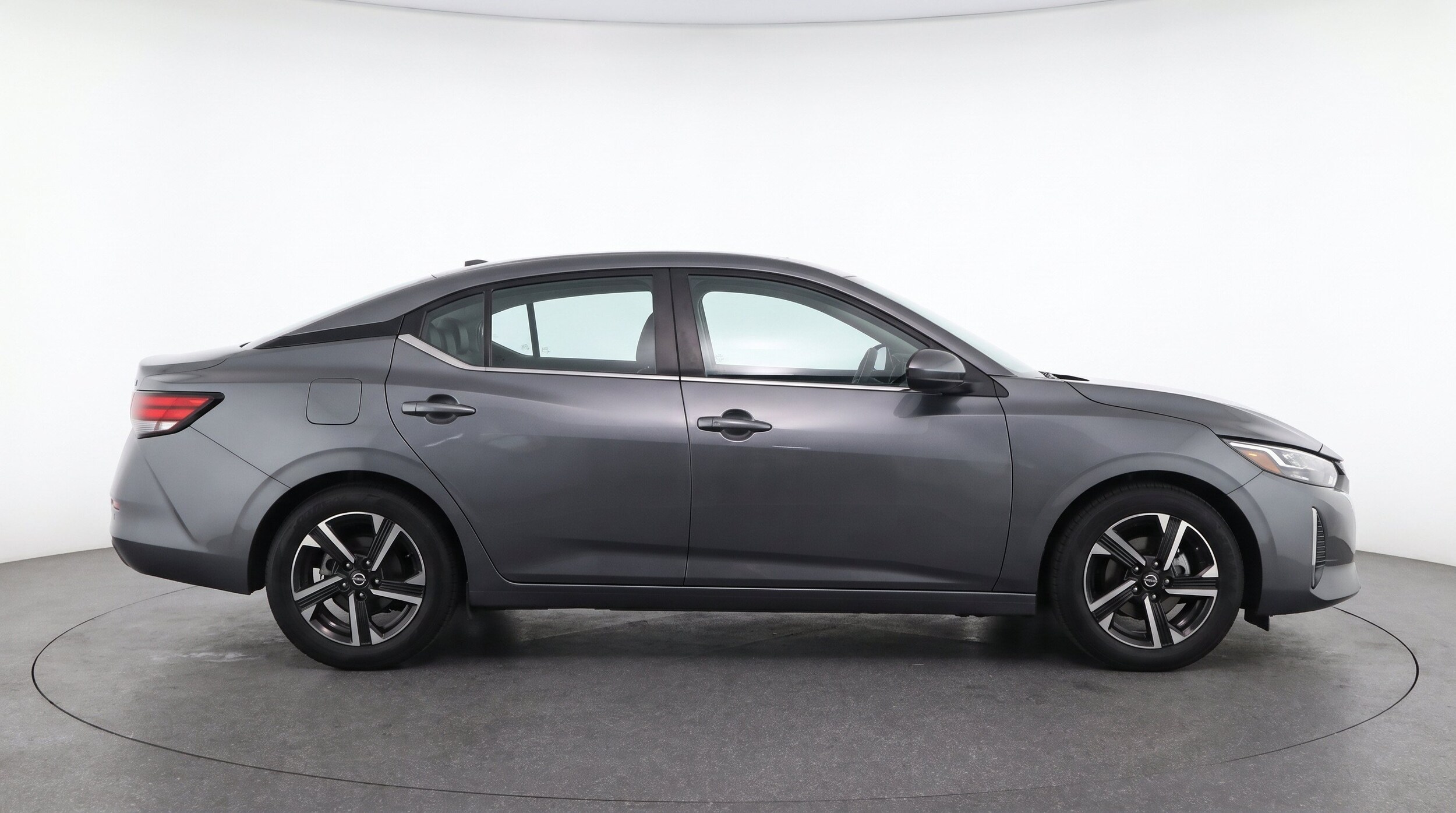 Thumbnail: 2025 Nissan Sentra - 10