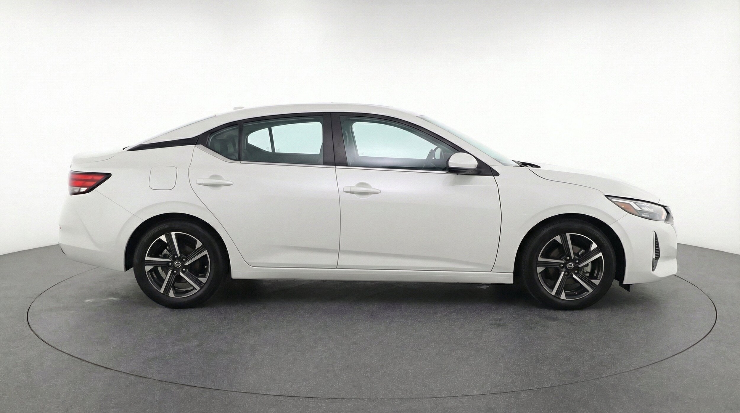 Thumbnail: 2025 Nissan Sentra - 11