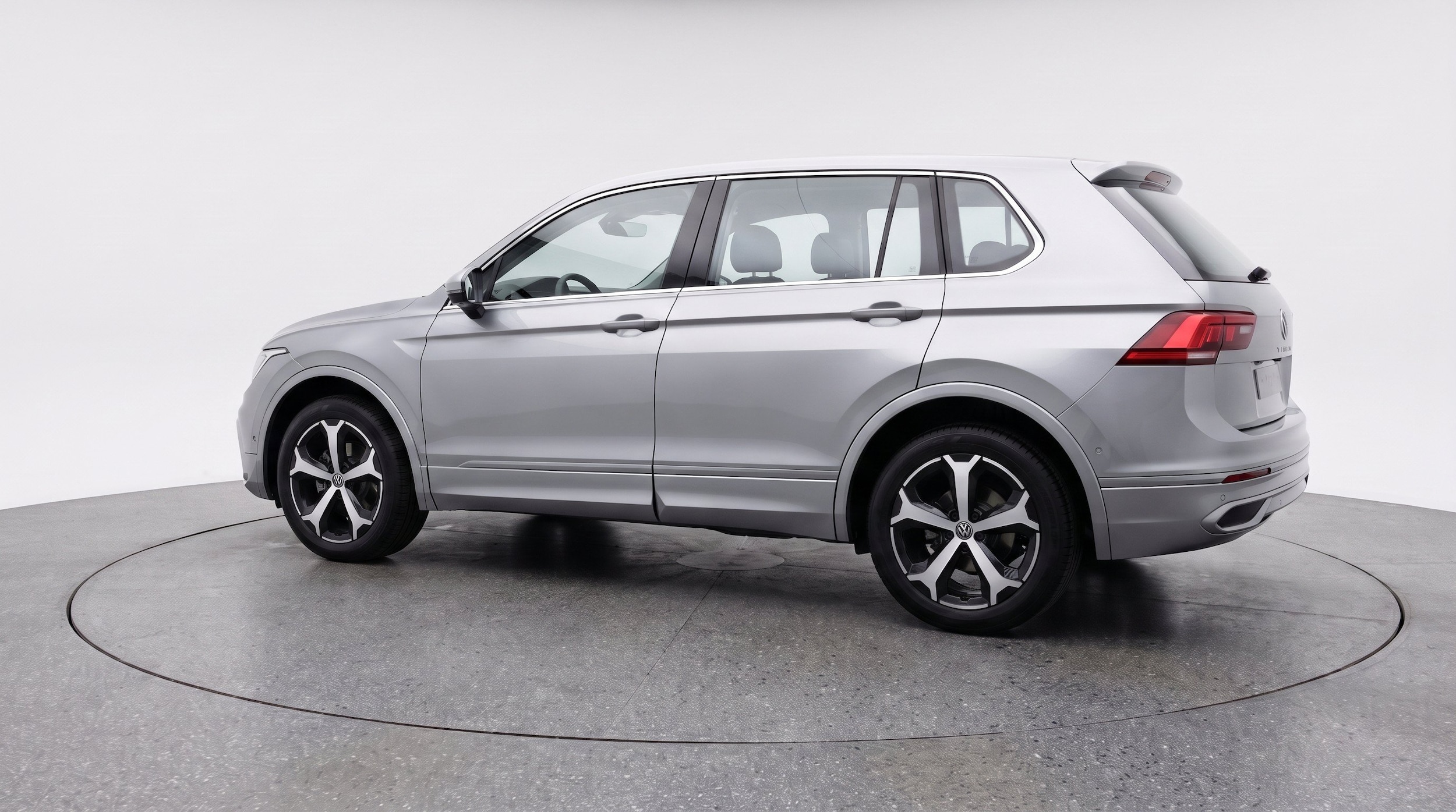 Thumbnail: 2026 Volkswagen Tiguan - 6