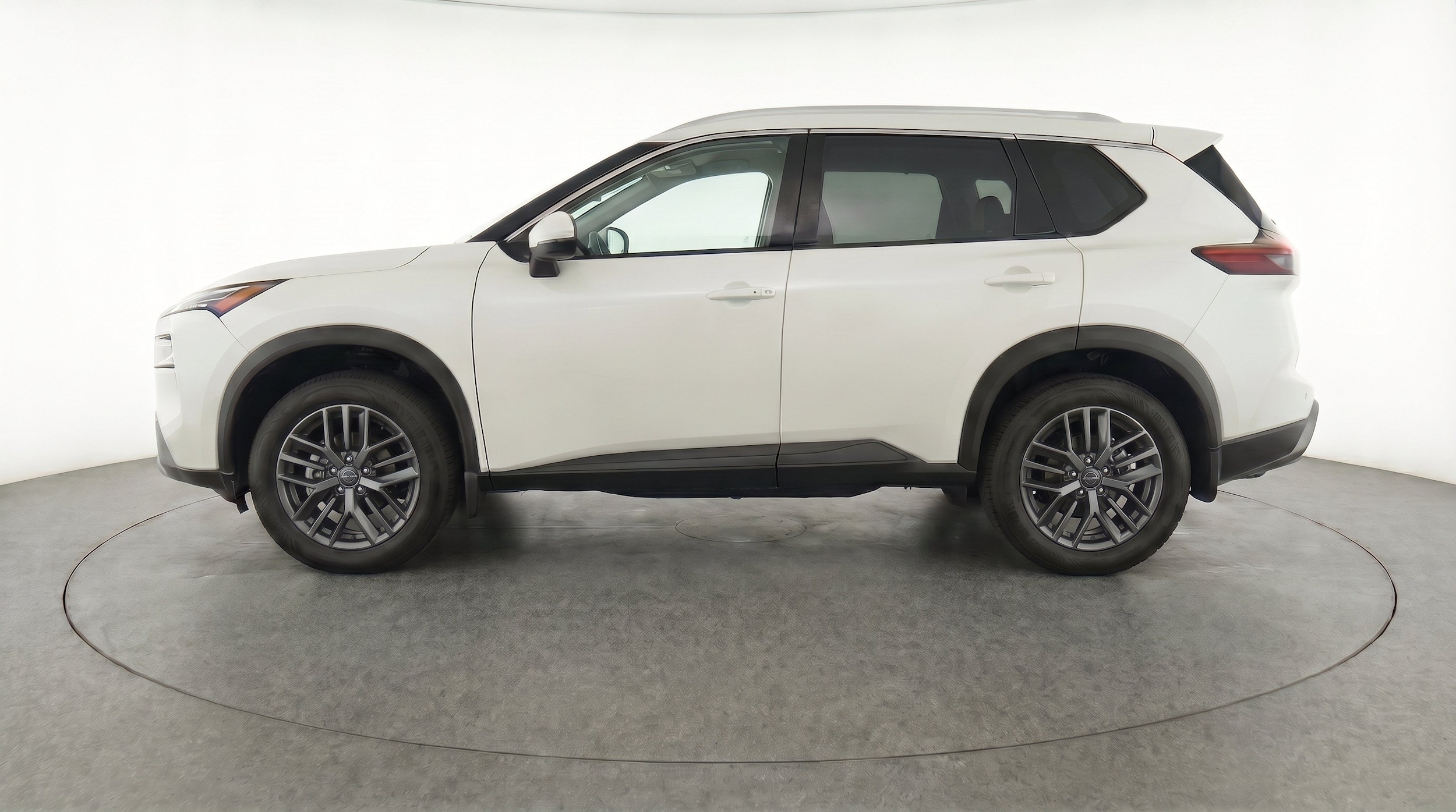 Thumbnail: 2026 Nissan Rogue - 5