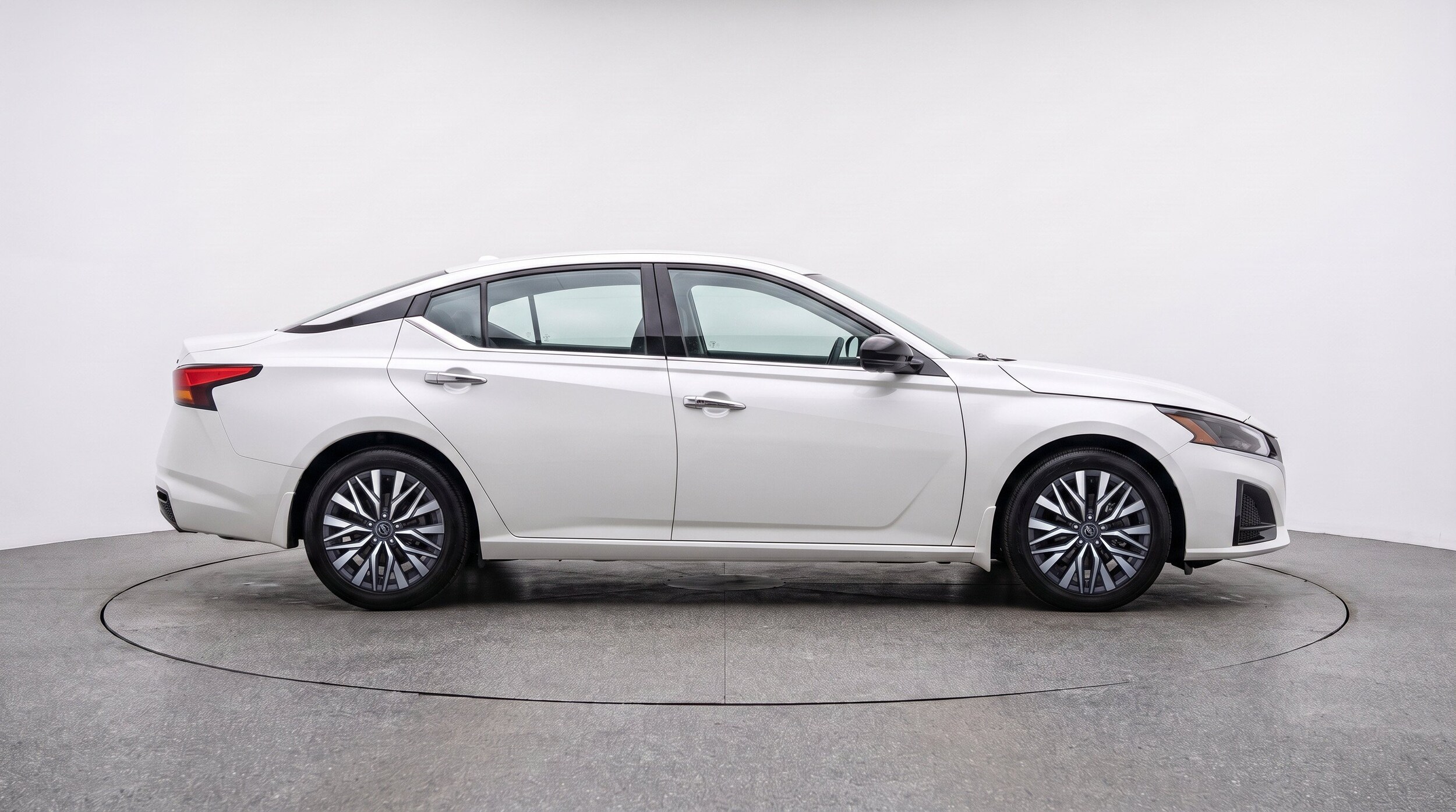 Thumbnail: 2025 Nissan Altima - 11
