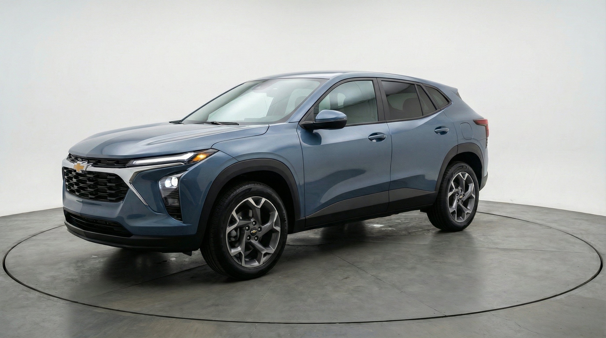 Thumbnail: 2025 Chevrolet Trax - 3