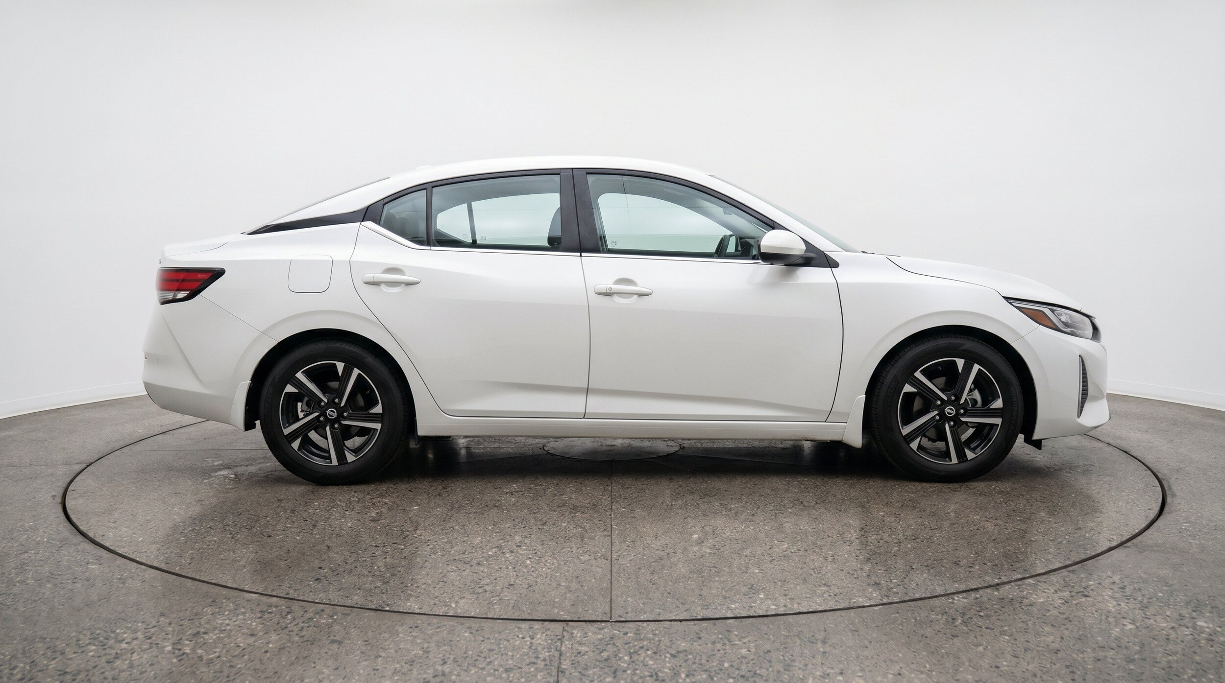 Thumbnail: 2025 Nissan Sentra - 11