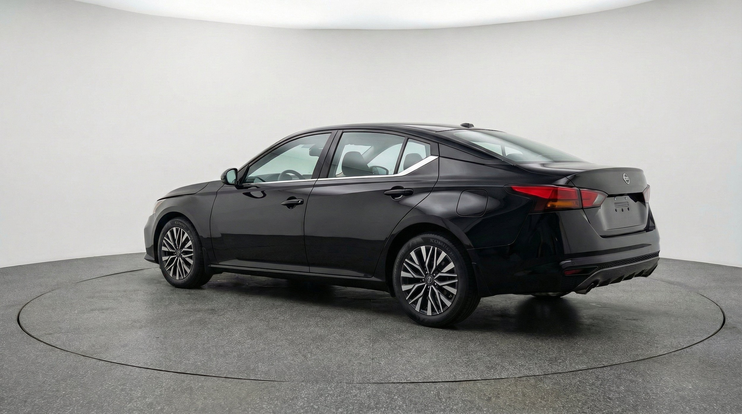 Thumbnail: 2025 Nissan Altima - 6