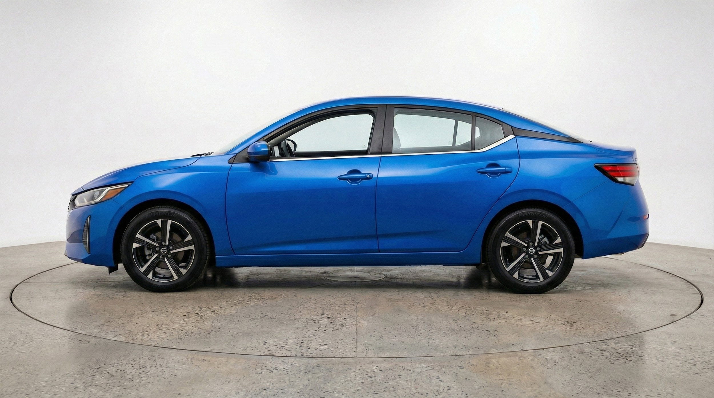 Thumbnail: 2025 Nissan Sentra - 5