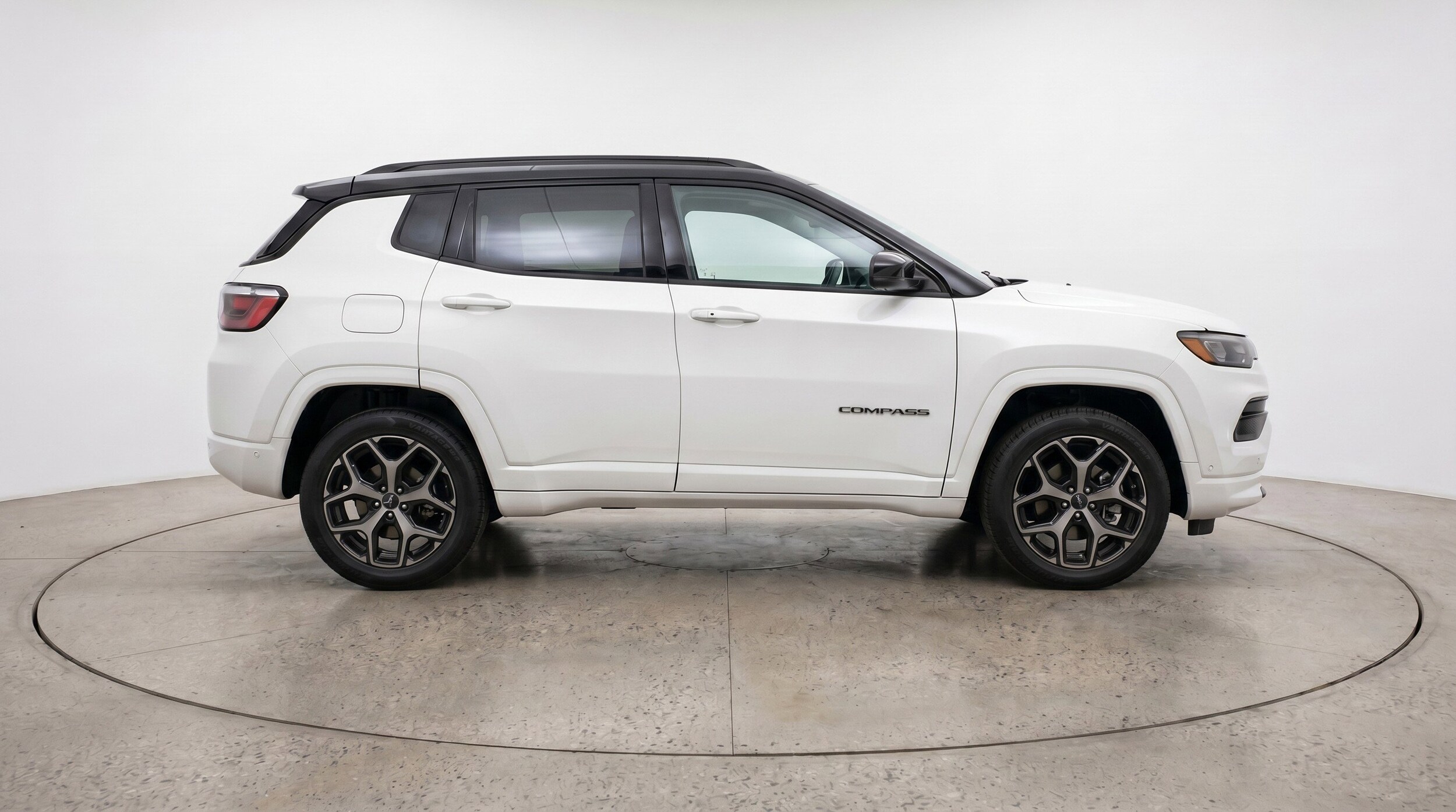 Thumbnail: 2025 Jeep Compass - 11