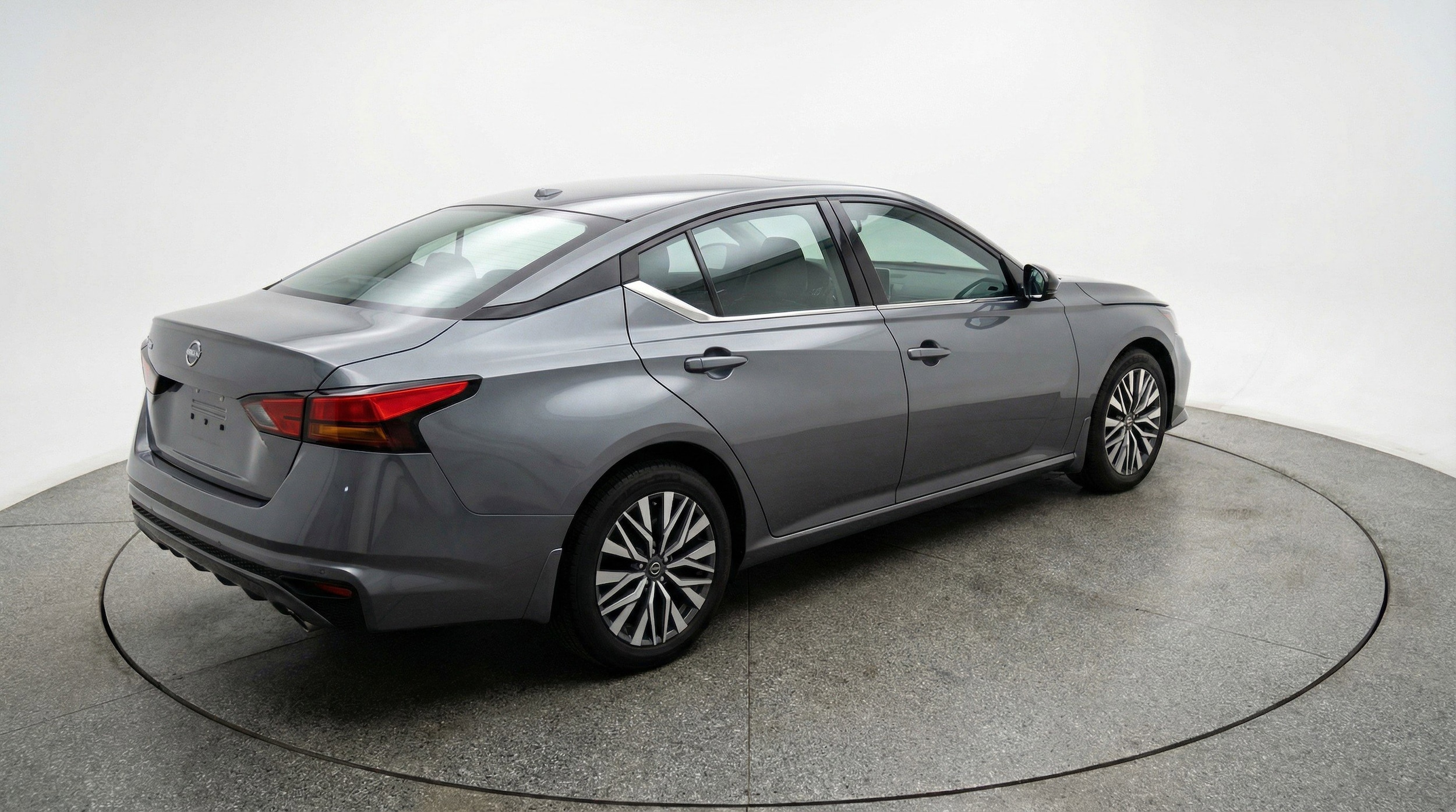 Thumbnail: 2025 Nissan Altima - 9