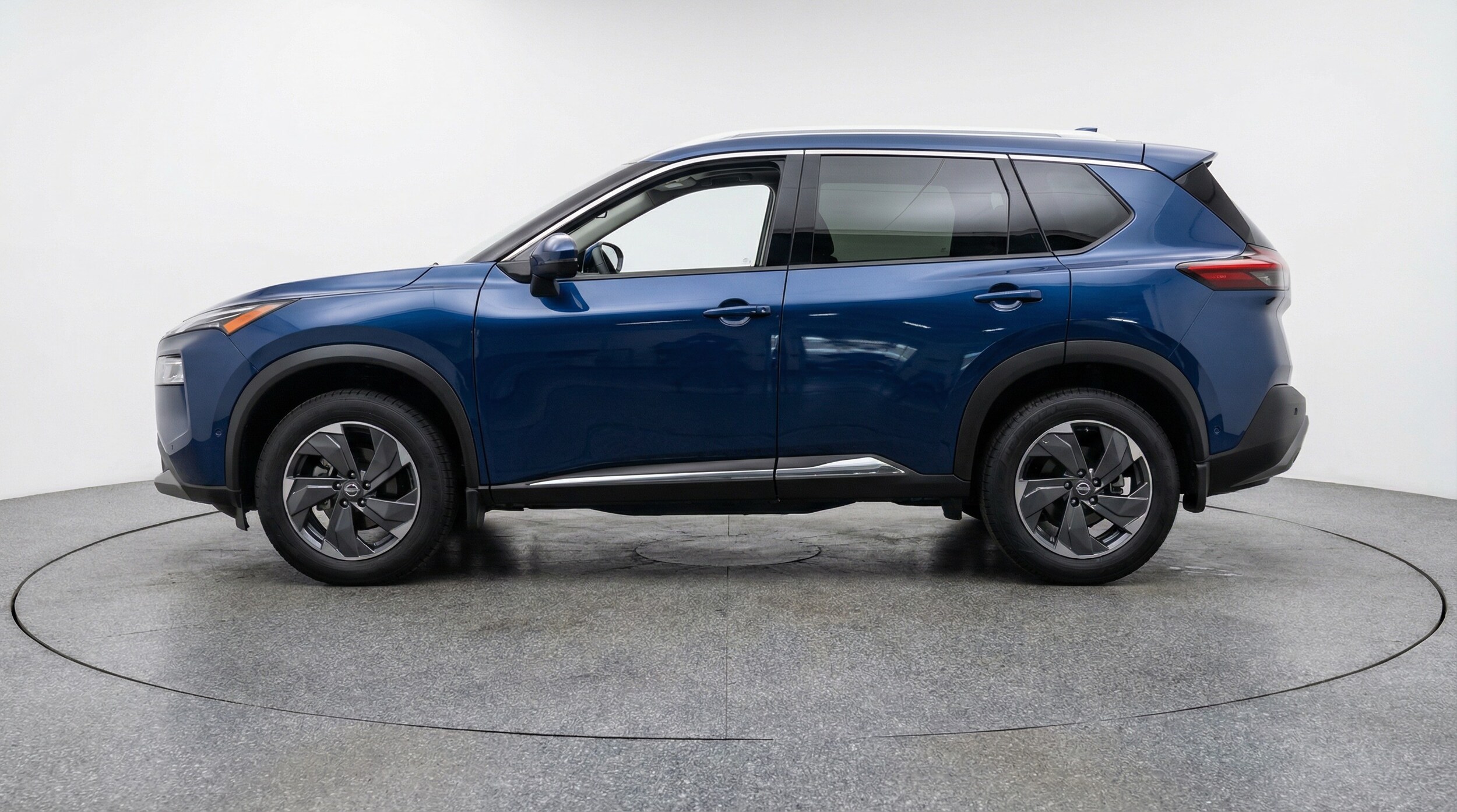 Thumbnail: 2025 Nissan Rogue - 4