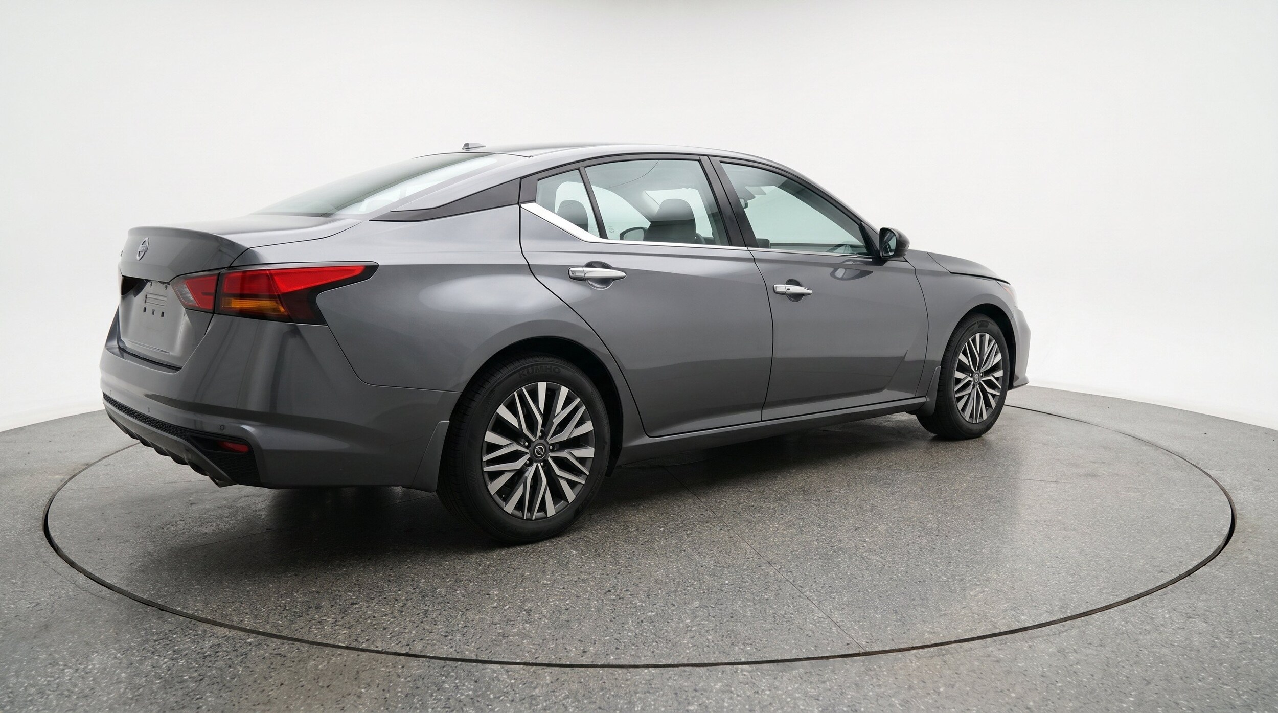 Thumbnail: 2025 Nissan Altima - 9
