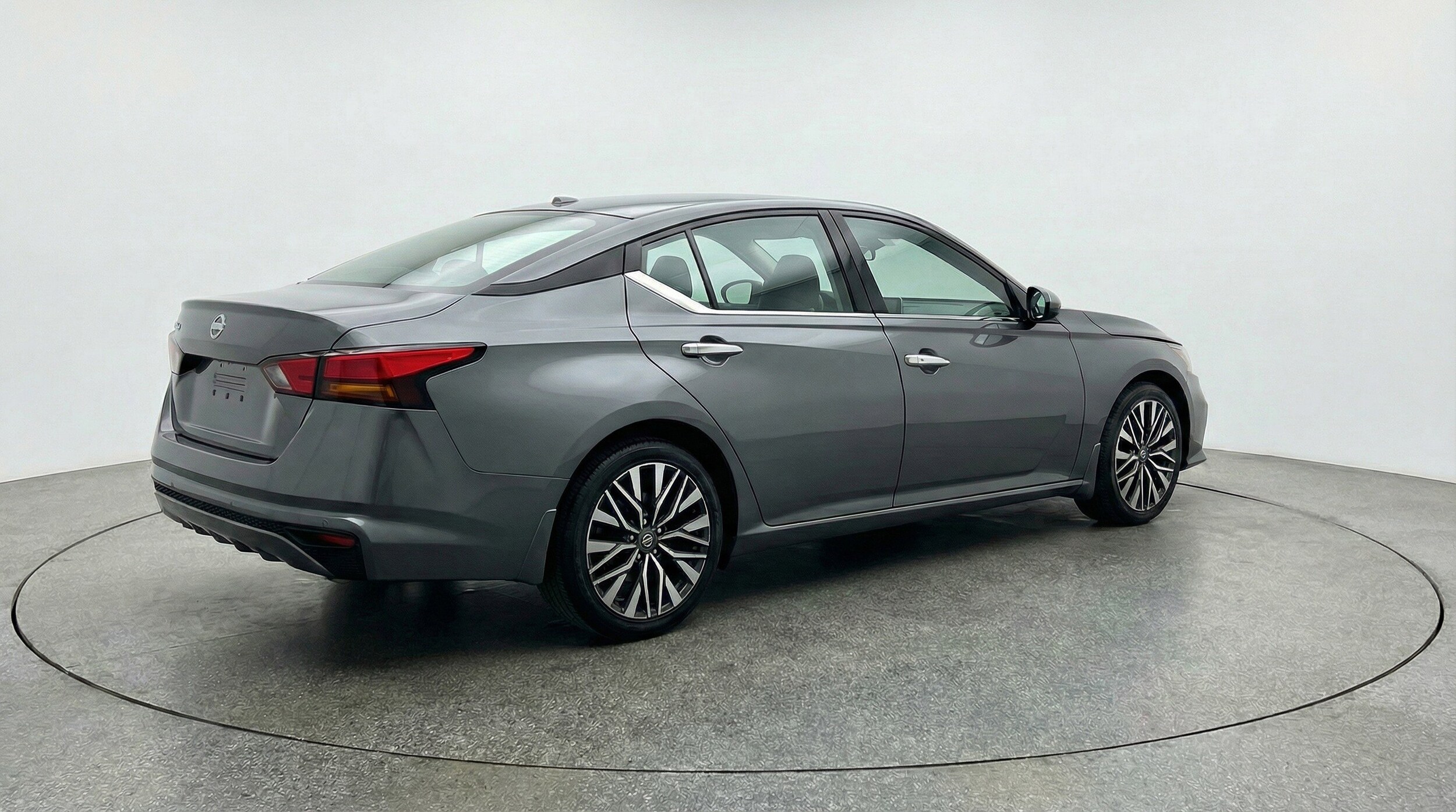 Thumbnail: 2025 Nissan Altima - 9