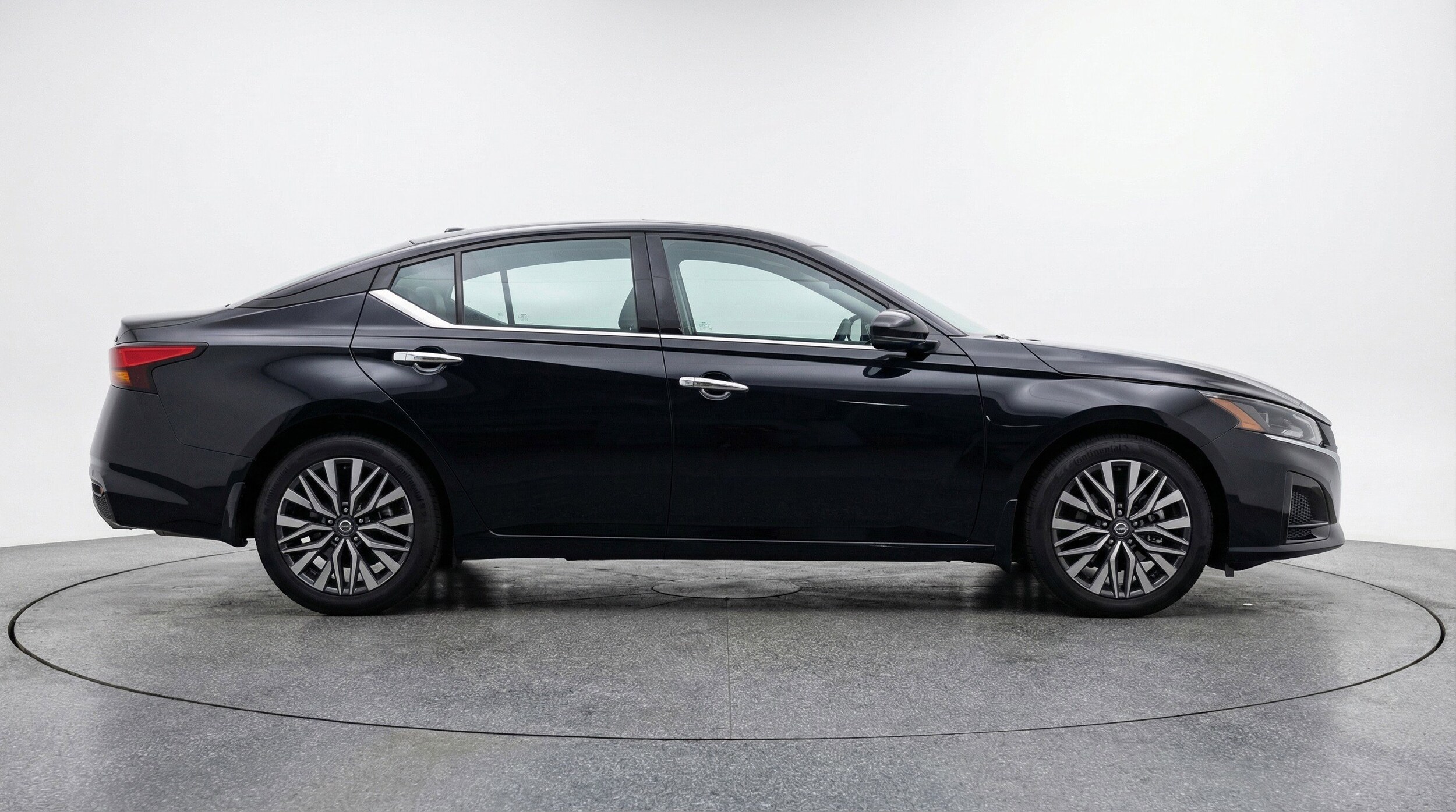 Thumbnail: 2025 Nissan Altima - 11