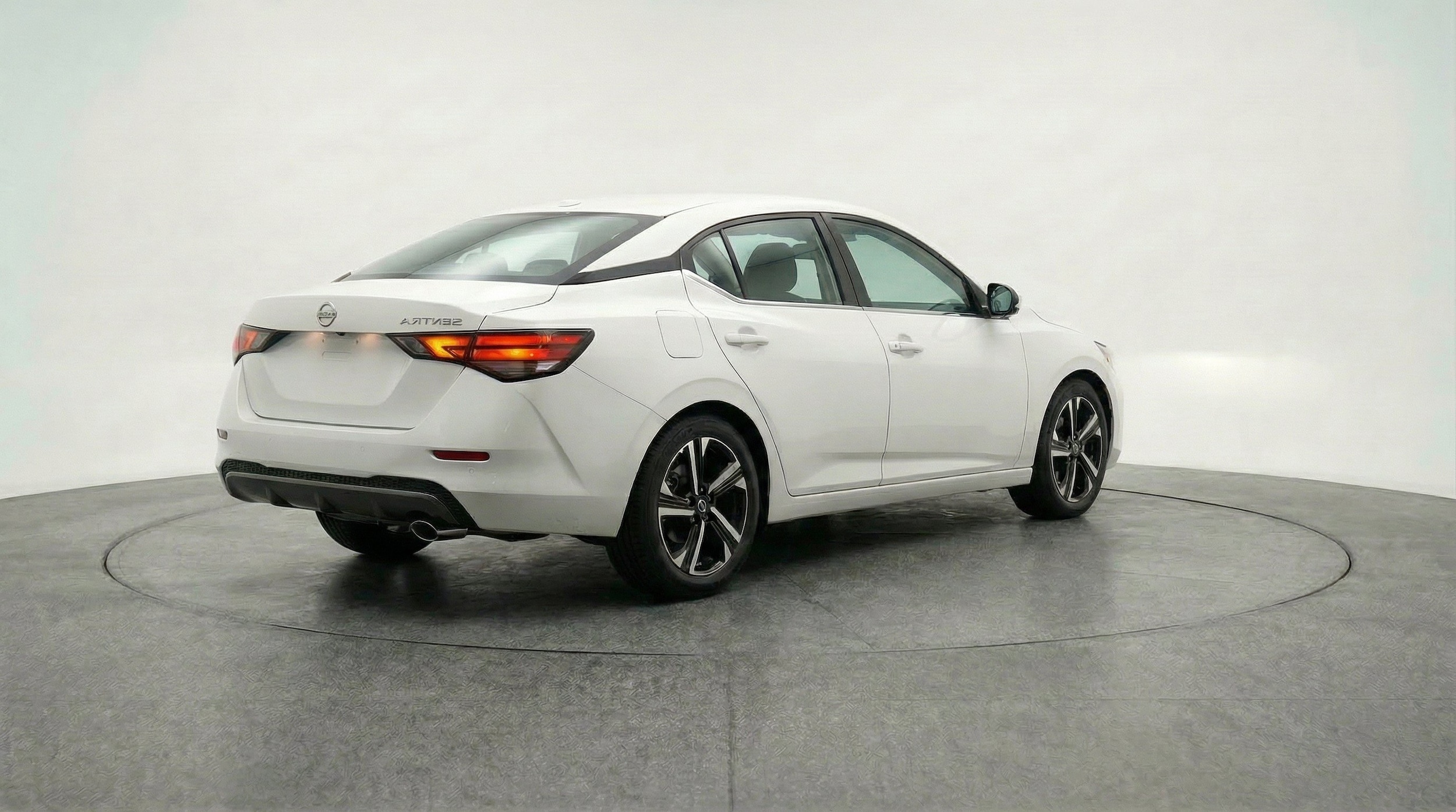 Thumbnail: 2025 Nissan Sentra - 9