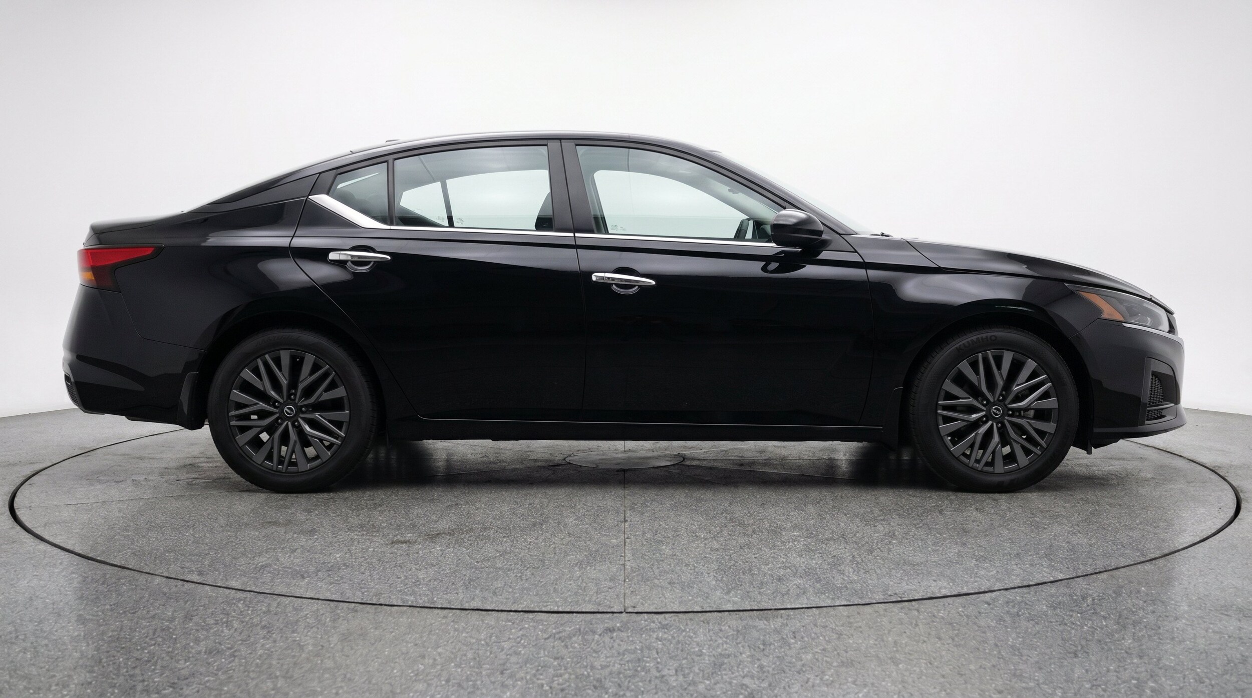 Thumbnail: 2025 Nissan Altima - 11