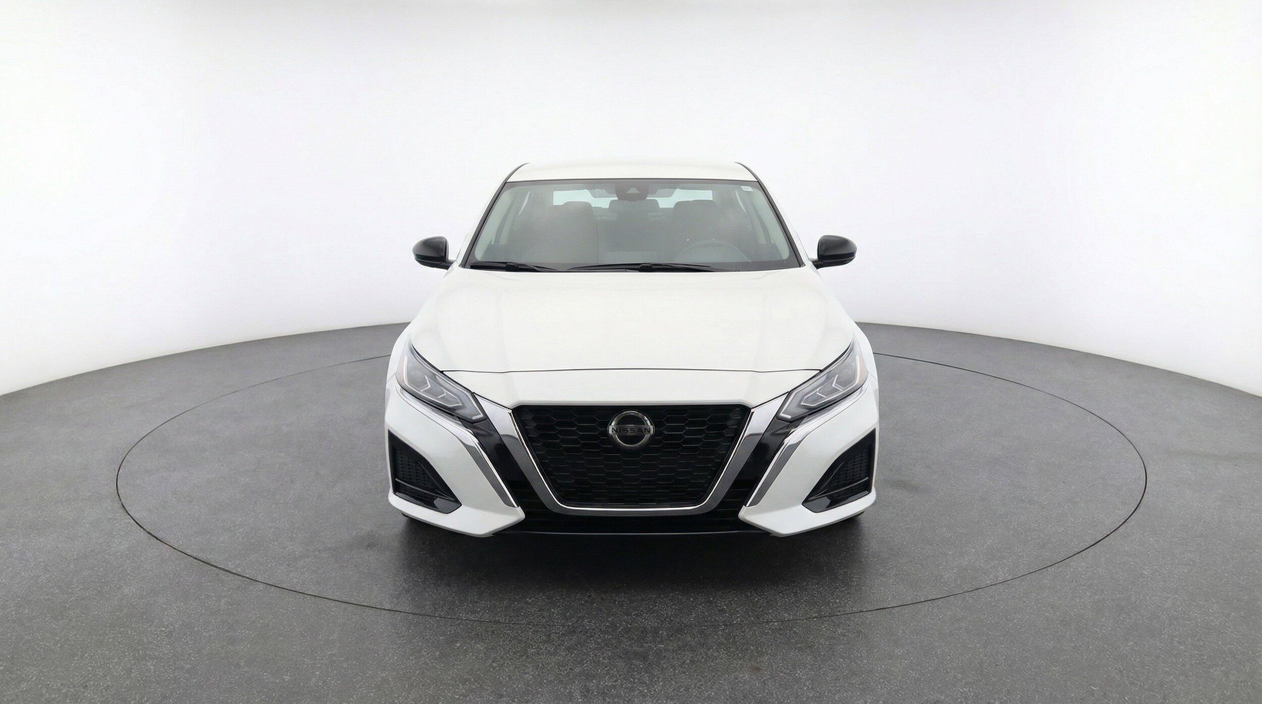 Thumbnail: 2025 Nissan Altima - 2