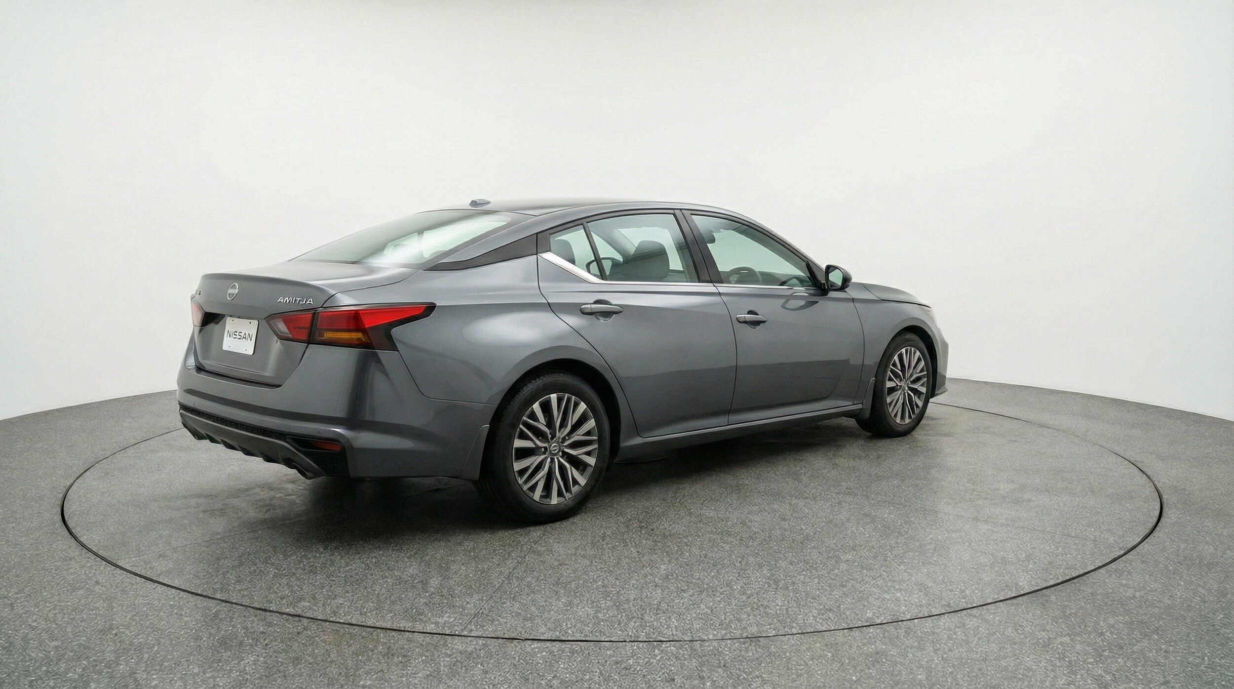 Thumbnail: 2025 Nissan Altima - 9