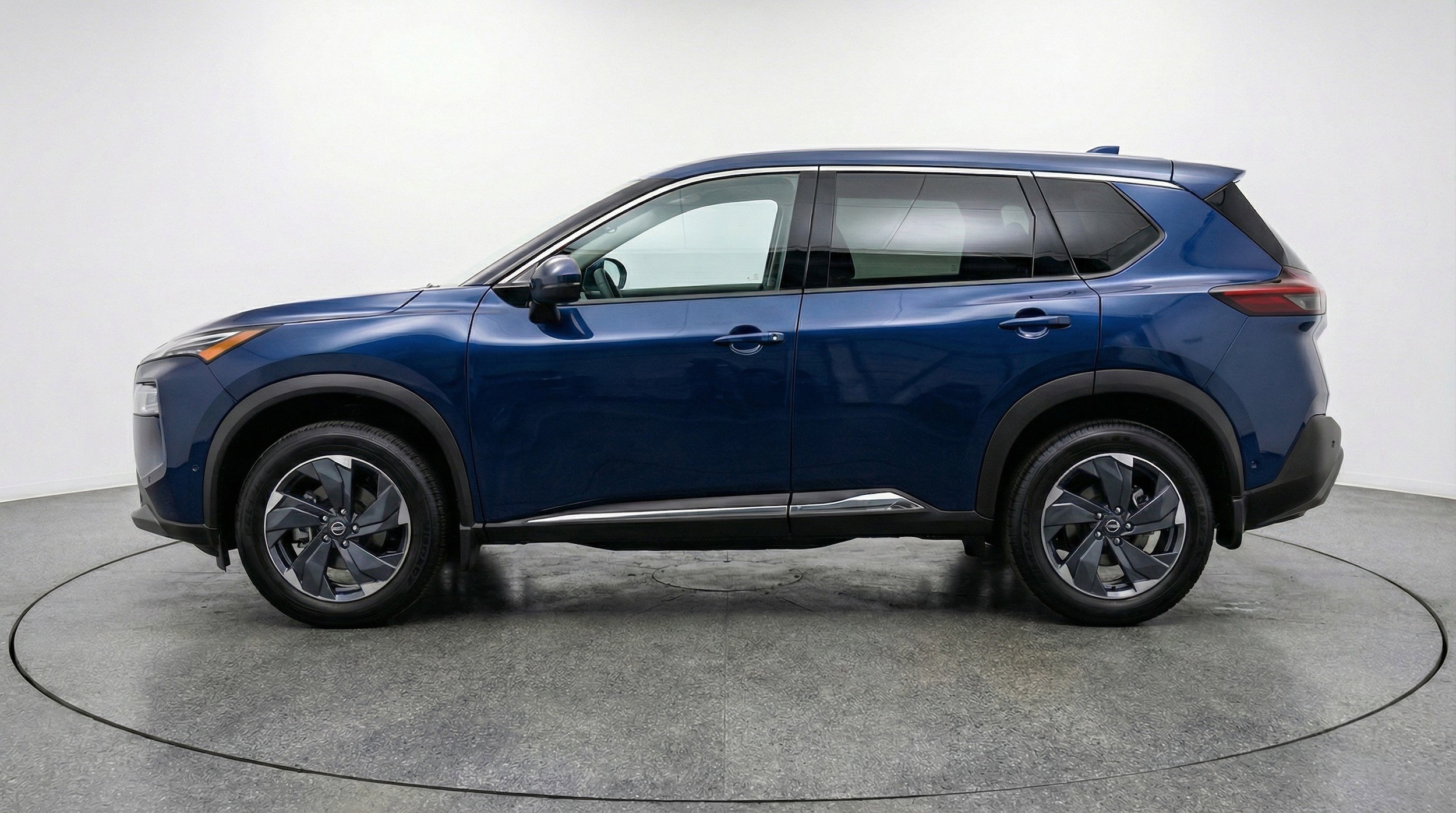 Thumbnail: 2025 Nissan Rogue - 5