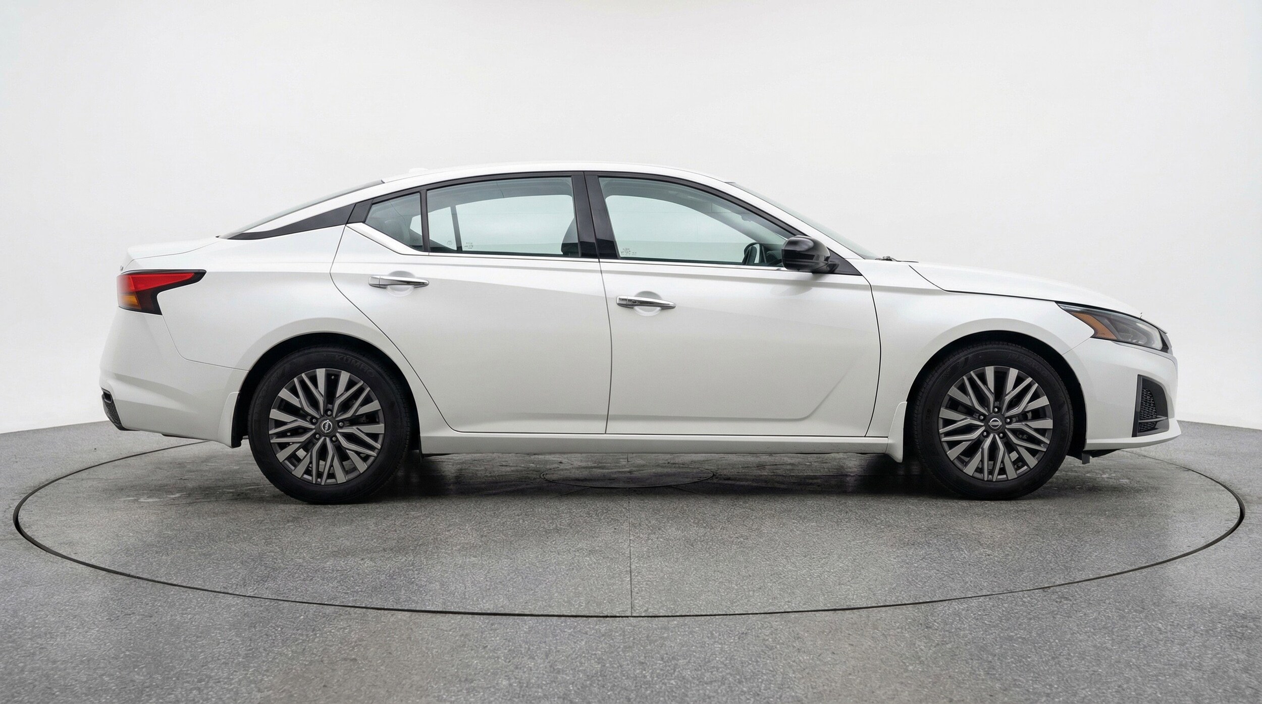 Thumbnail: 2025 Nissan Altima - 11