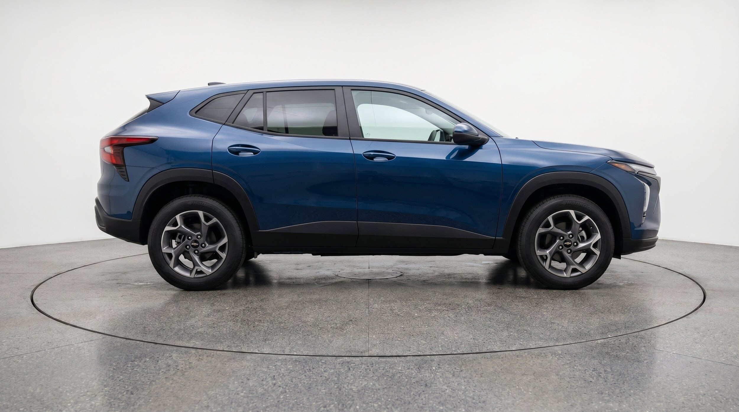 Thumbnail: 2025 Chevrolet Trax - 11