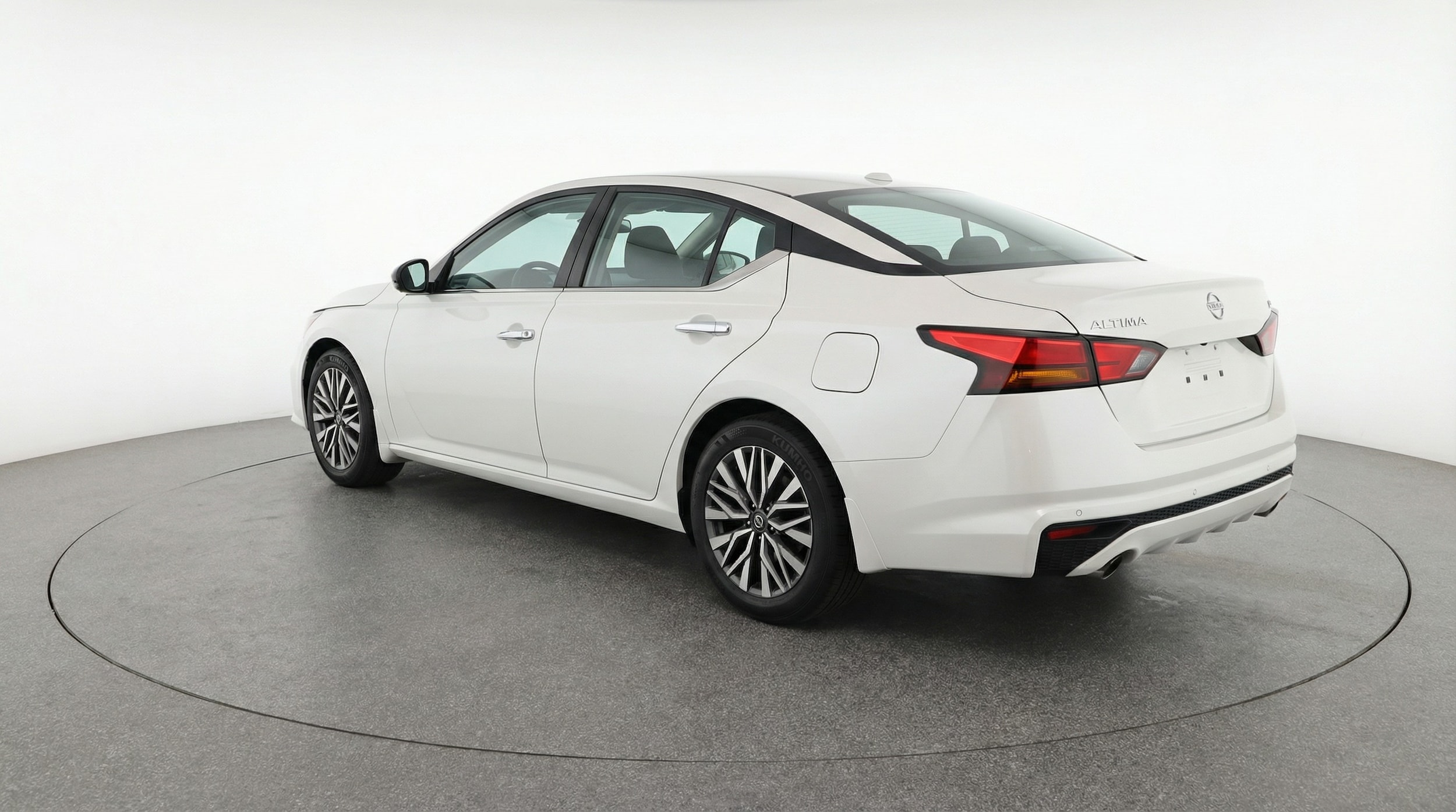 Thumbnail: 2025 Nissan Altima - 5