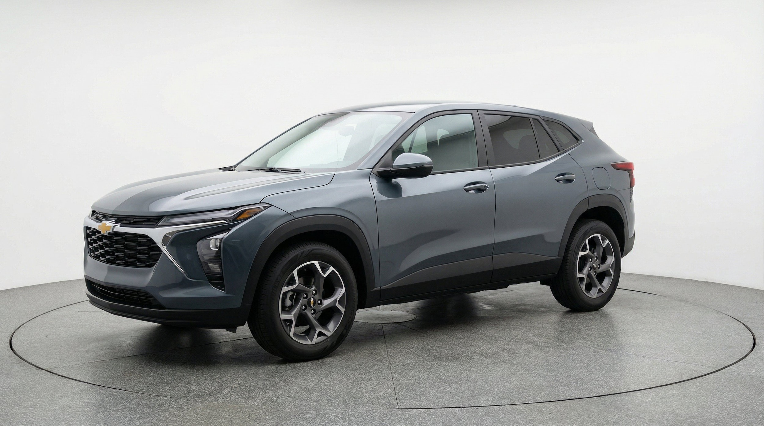 Thumbnail: 2025 Chevrolet Trax - 3
