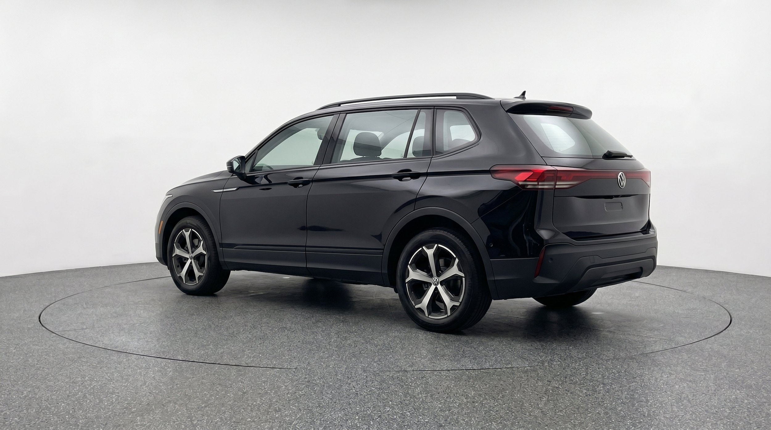 Thumbnail: 2026 Volkswagen Tiguan - 6