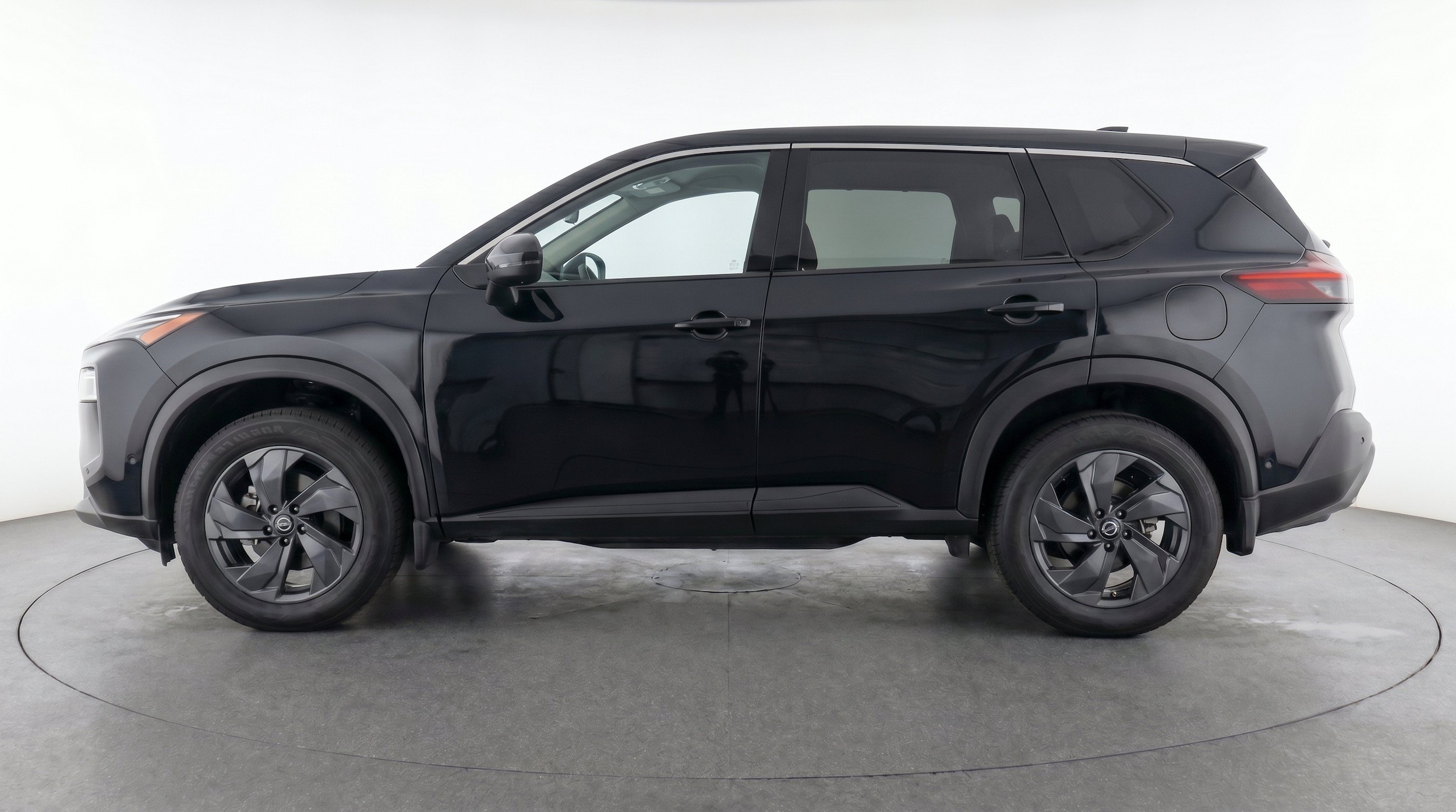 Thumbnail: 2025 Nissan Rogue - 5