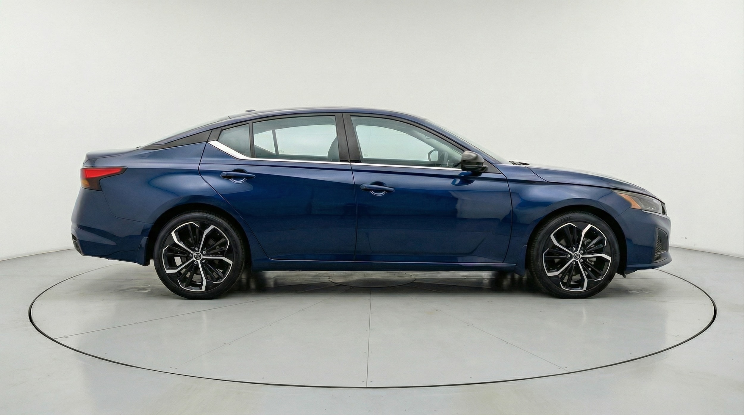 Thumbnail: 2025 Nissan Altima - 8