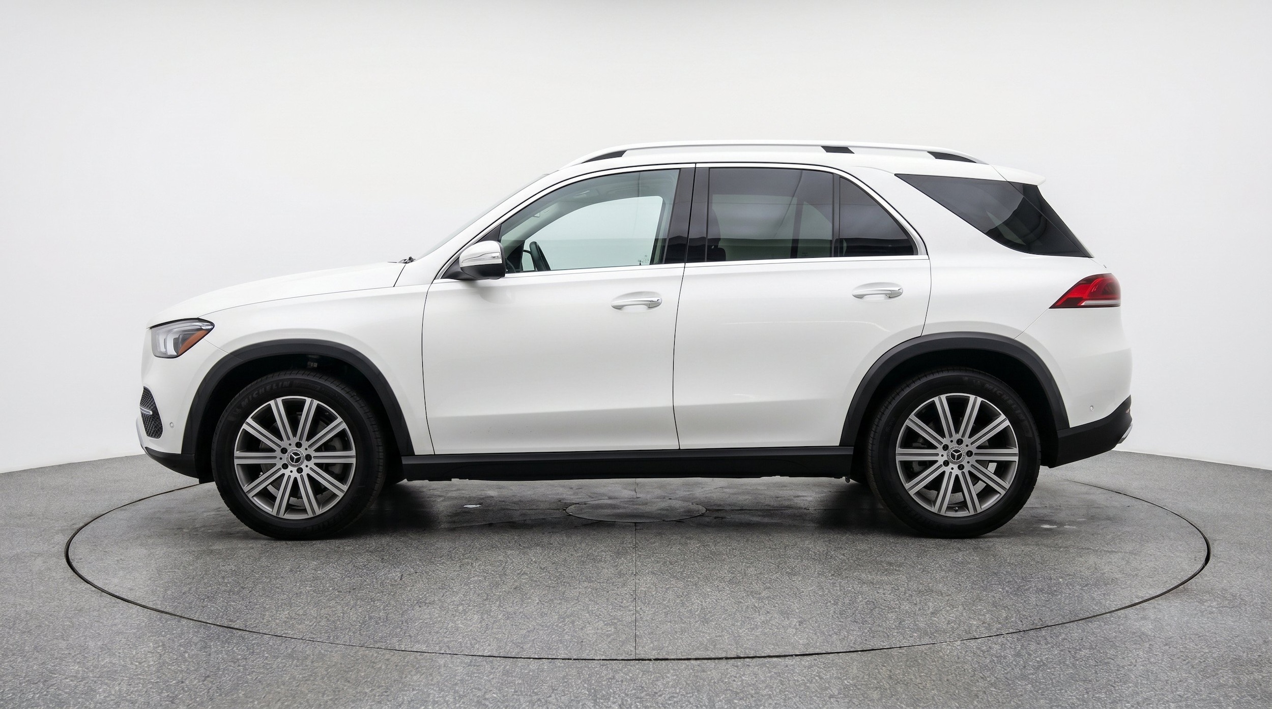 Thumbnail: 2026 Mercedes-Benz GLE - 5