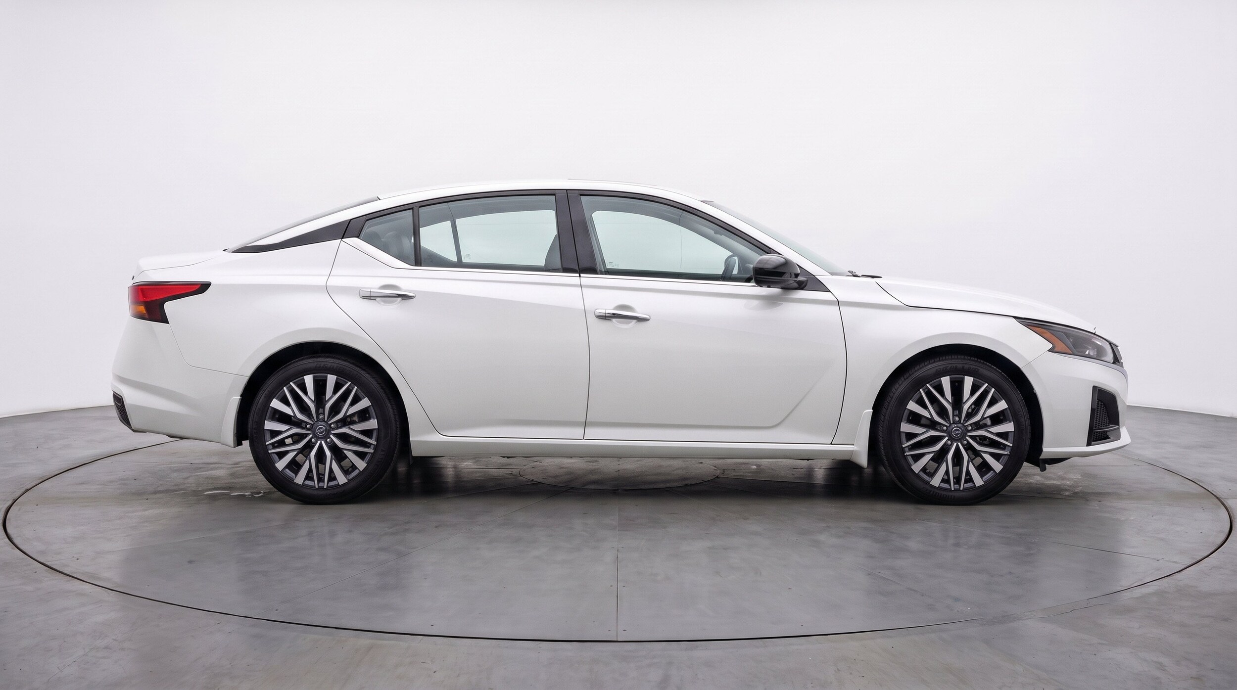 Thumbnail: 2025 Nissan Altima - 11