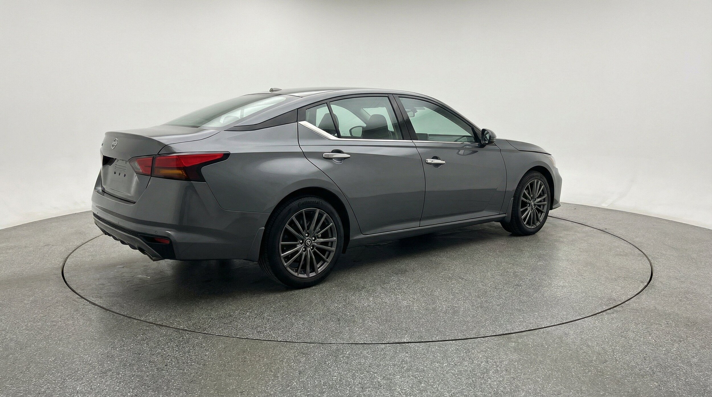 Thumbnail: 2025 Nissan Altima - 9