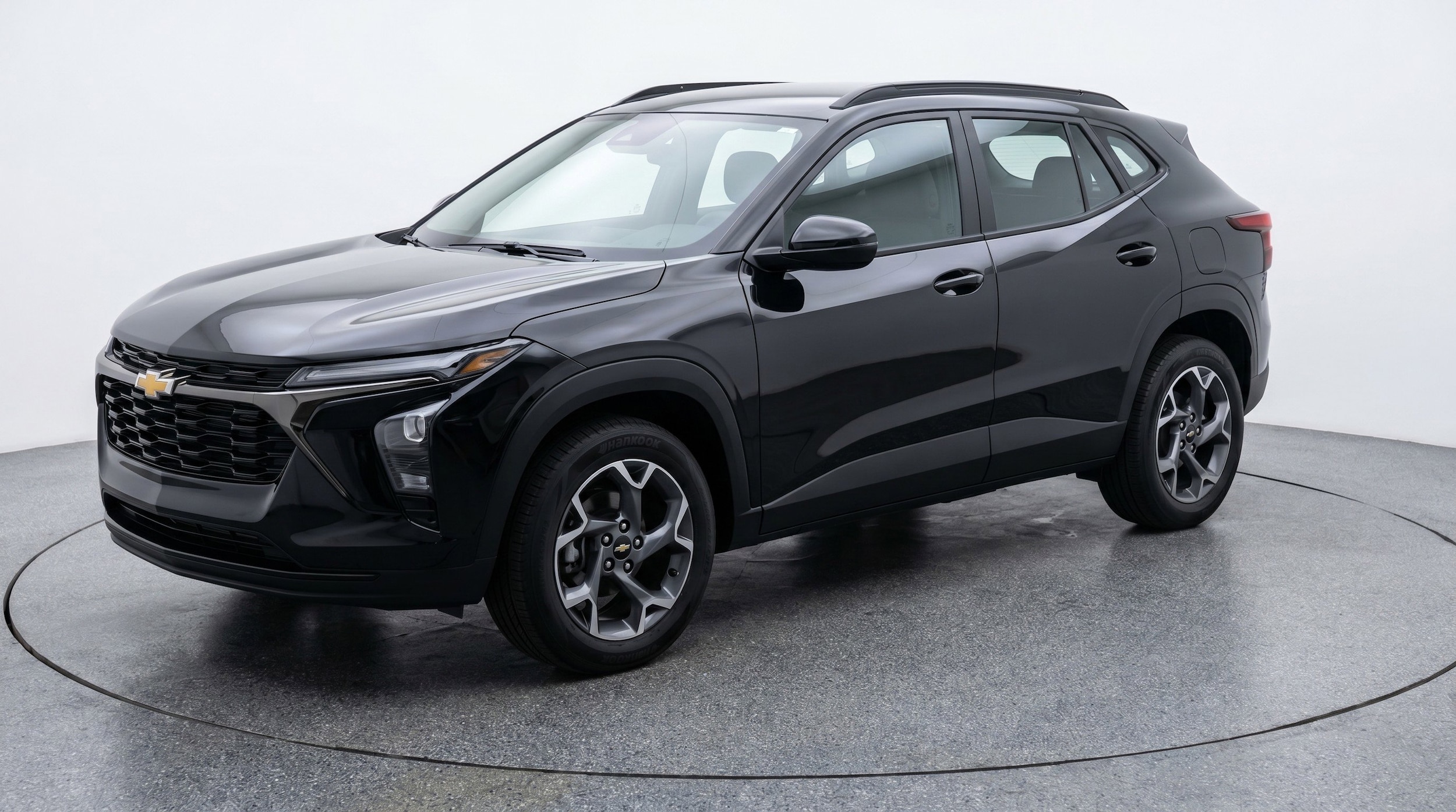 Thumbnail: 2025 Chevrolet Trax - 3