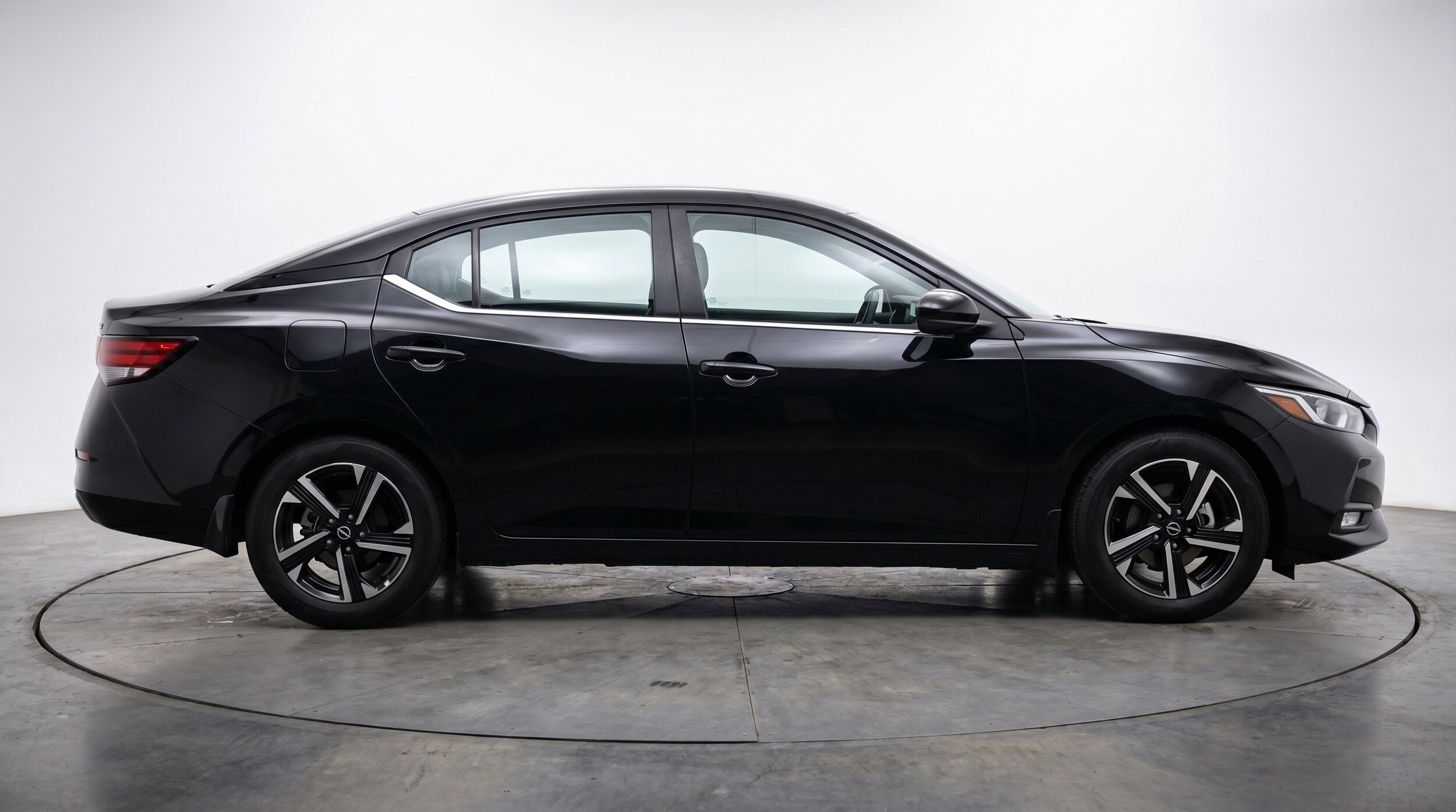 Thumbnail: 2025 Nissan Sentra - 11