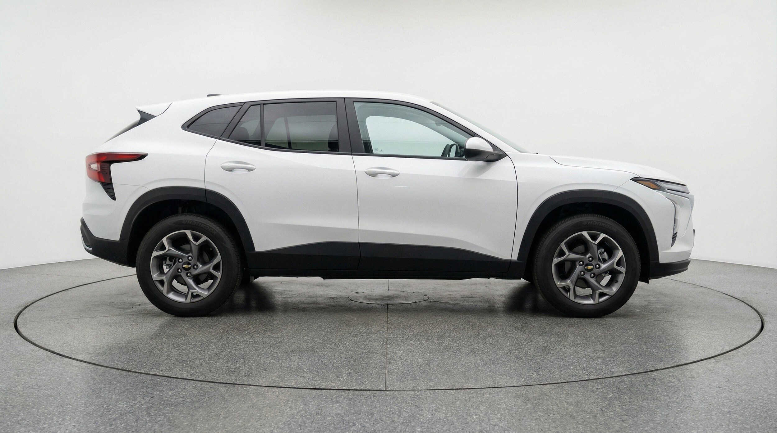 Thumbnail: 2025 Chevrolet Trax - 11