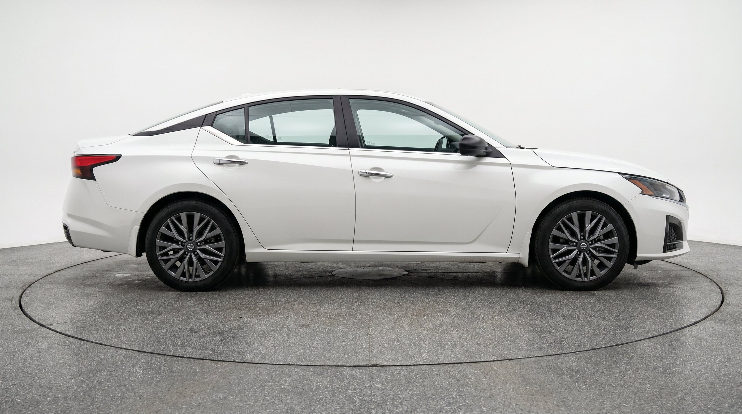 Thumbnail: 2025 Nissan Altima - 11