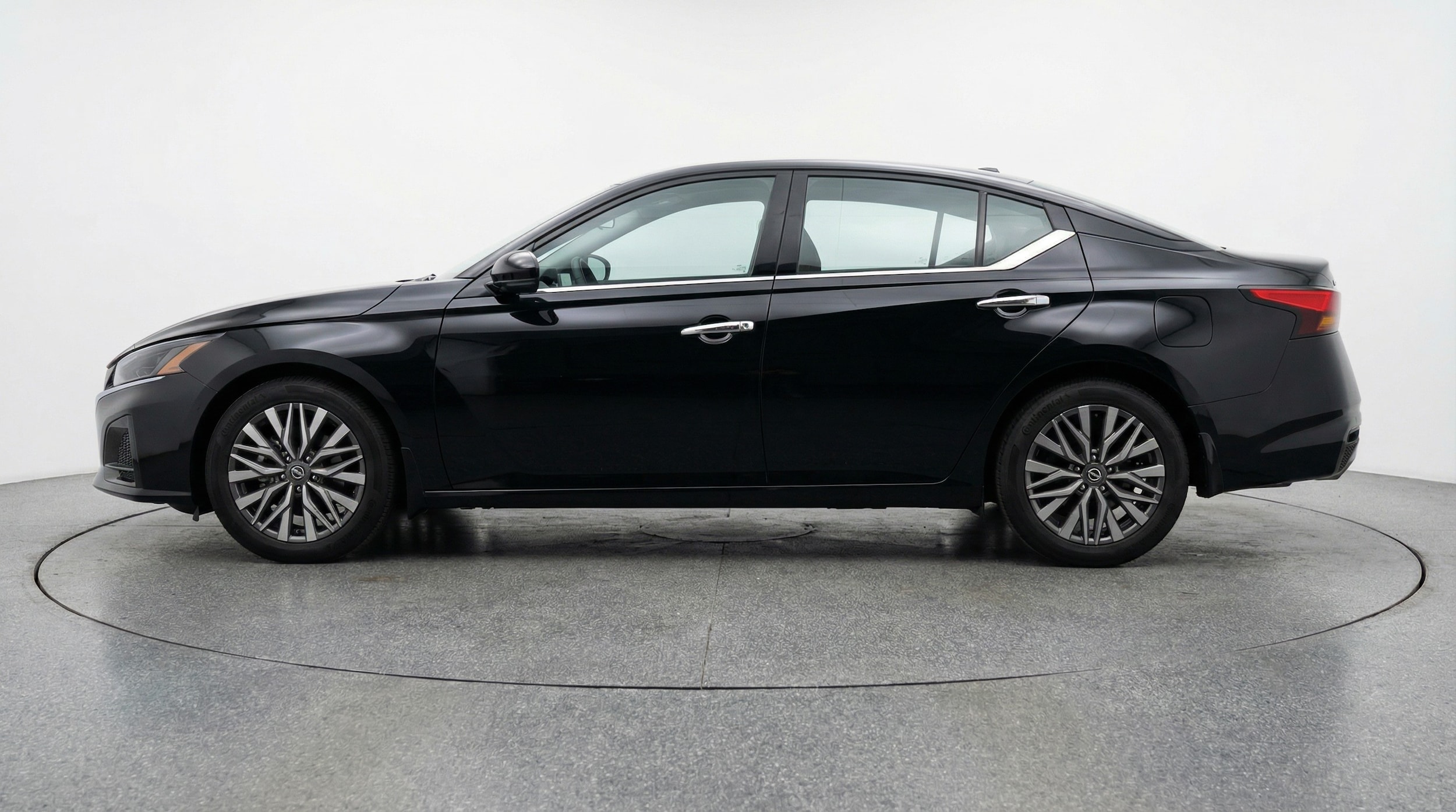 Thumbnail: 2025 Nissan Altima - 4