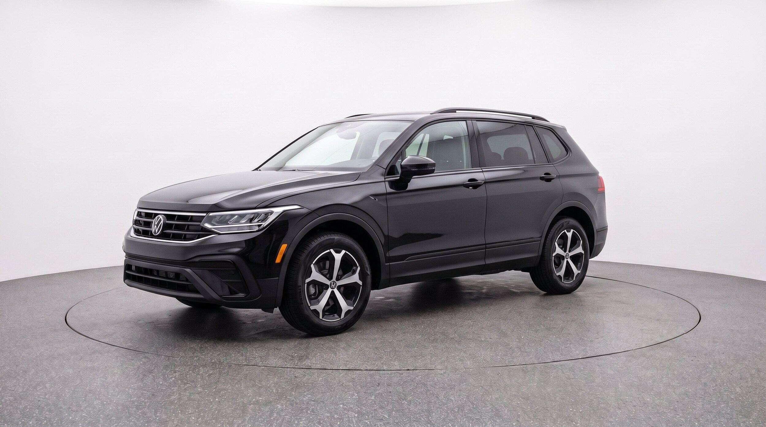 Thumbnail: 2026 Volkswagen Tiguan - 3