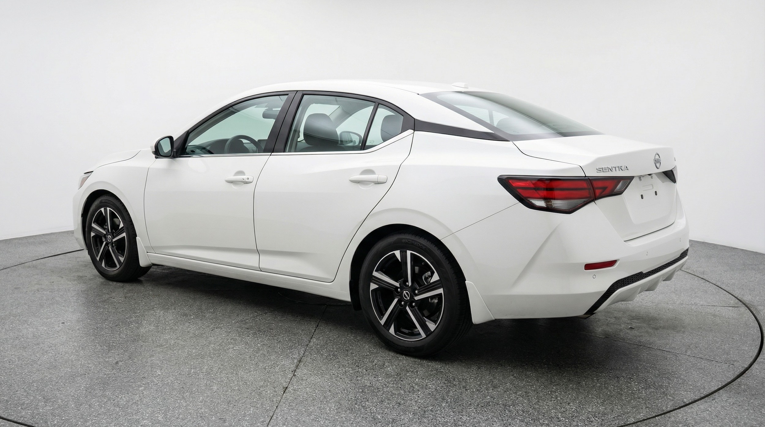 Thumbnail: 2025 Nissan Sentra - 5