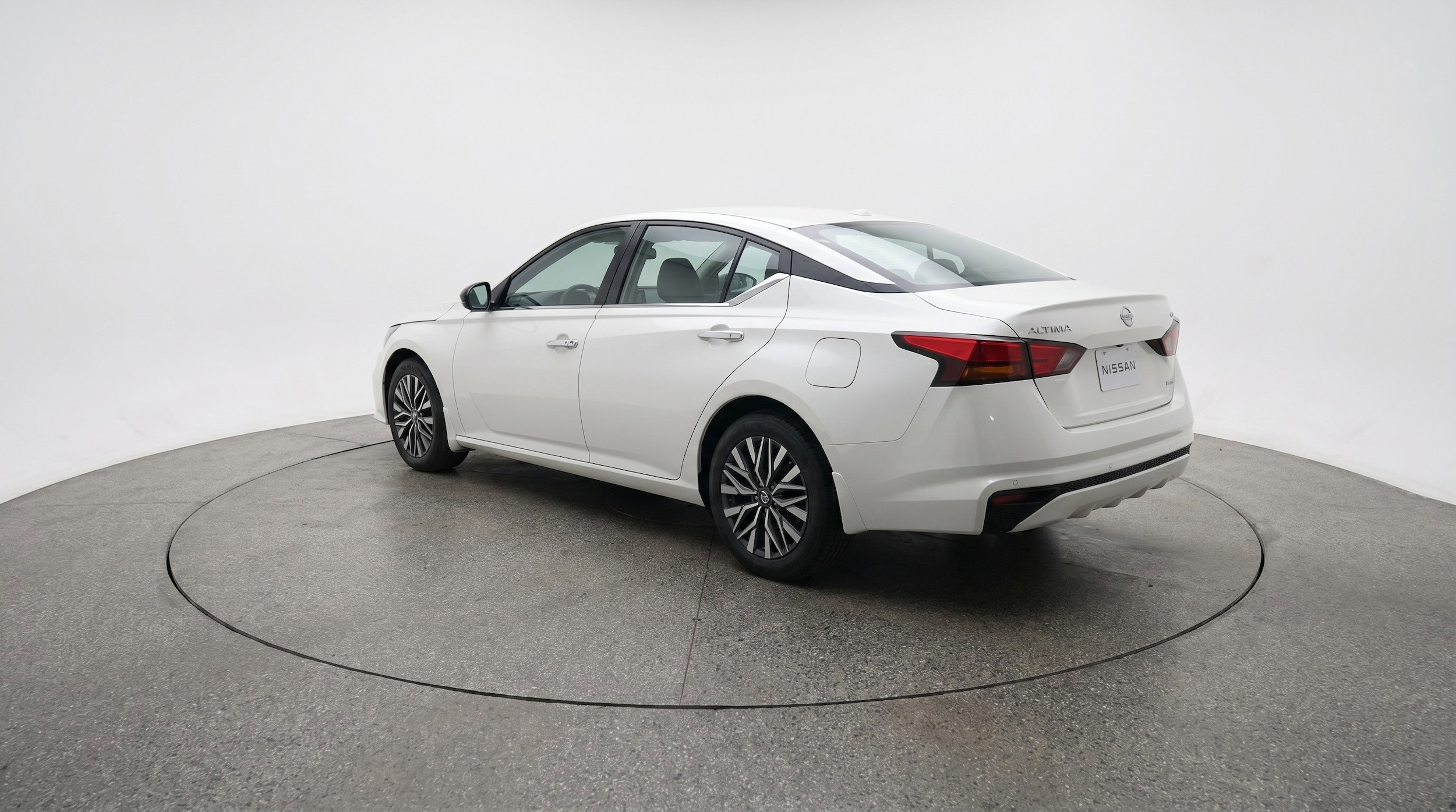 Thumbnail: 2025 Nissan Altima - 6