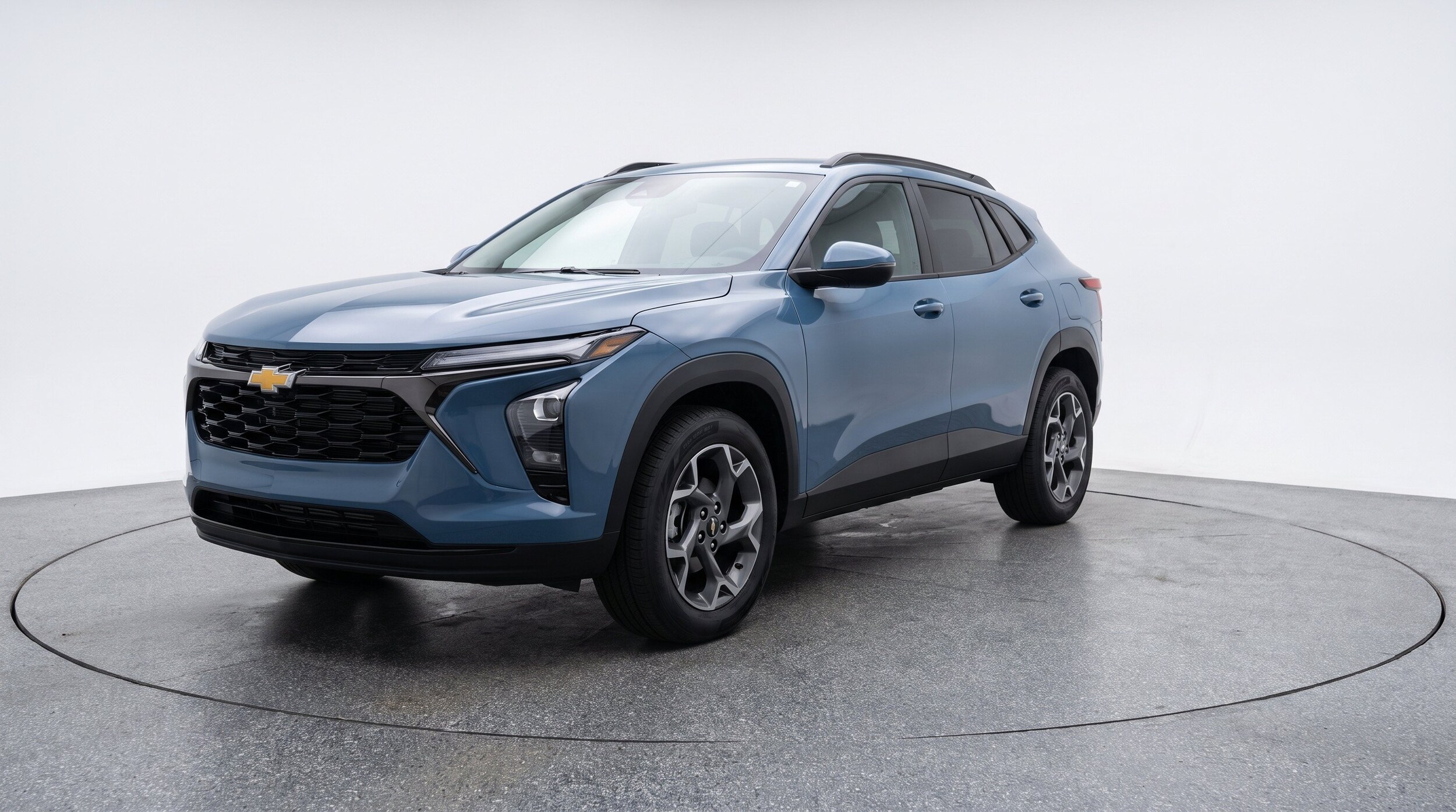 Thumbnail: 2025 Chevrolet Trax - 3