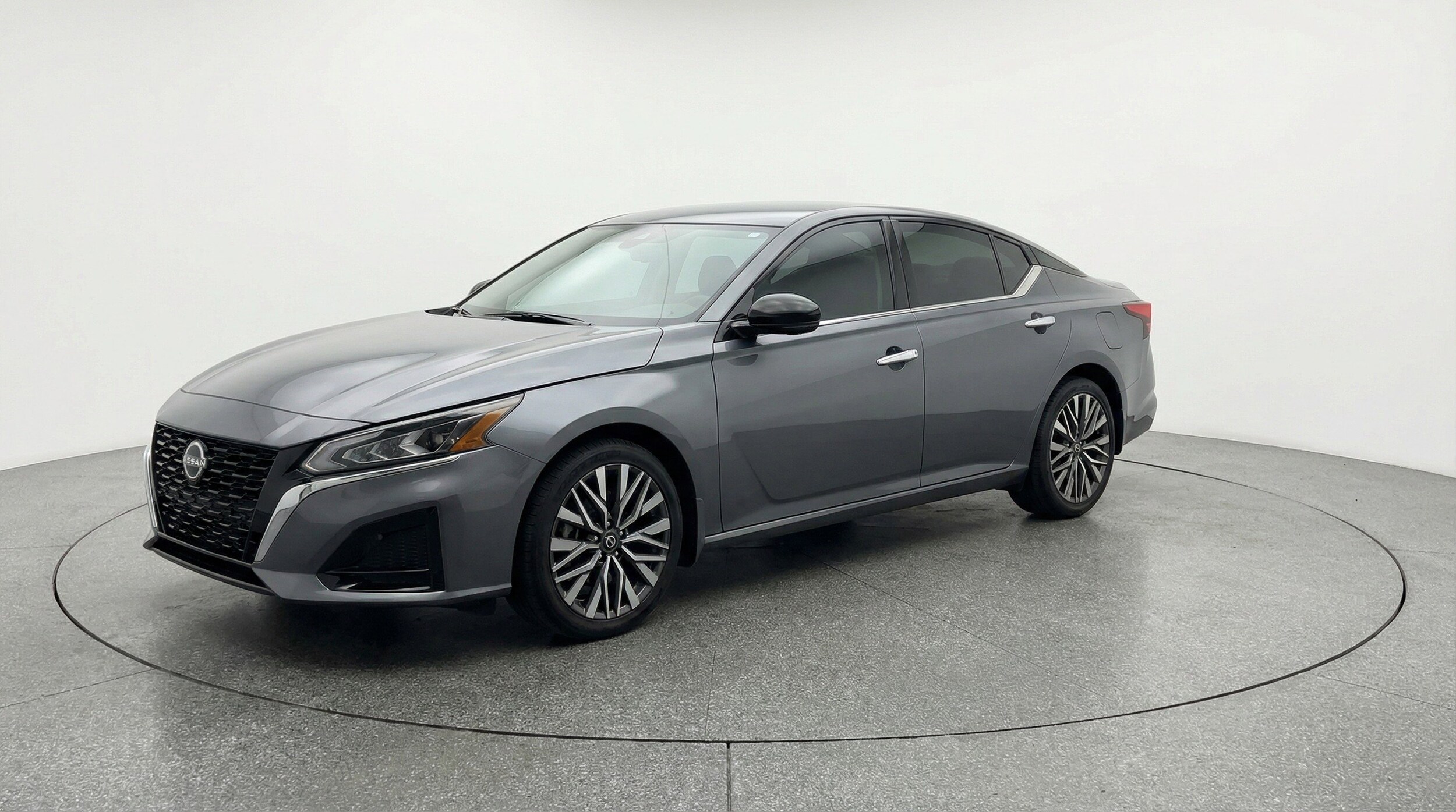 Thumbnail: 2025 Nissan Altima - 3