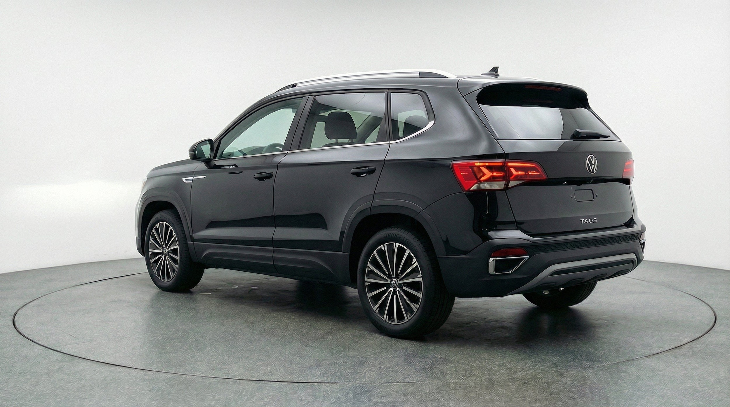 Thumbnail: 2026 Volkswagen Taos - 6