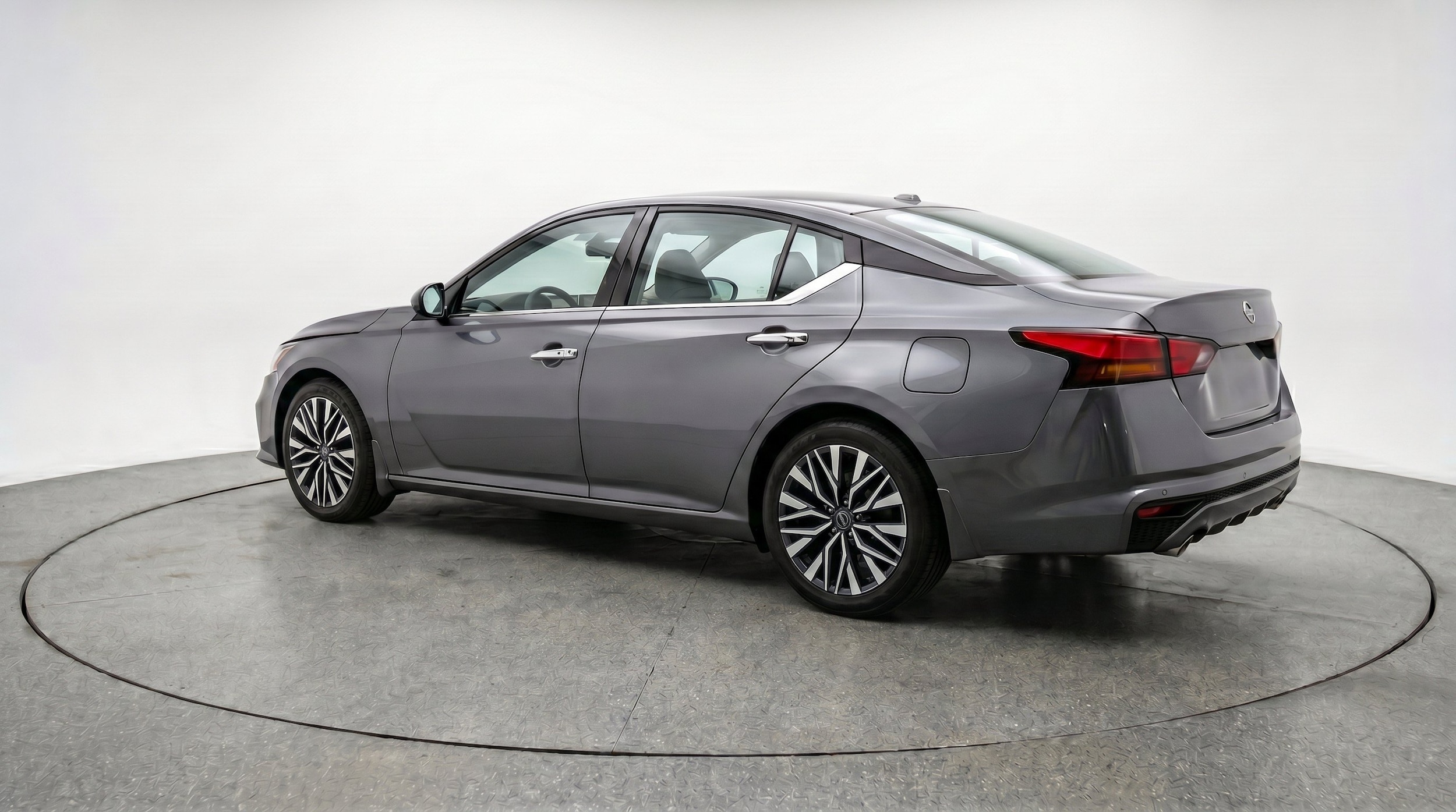 Thumbnail: 2025 Nissan Altima - 6