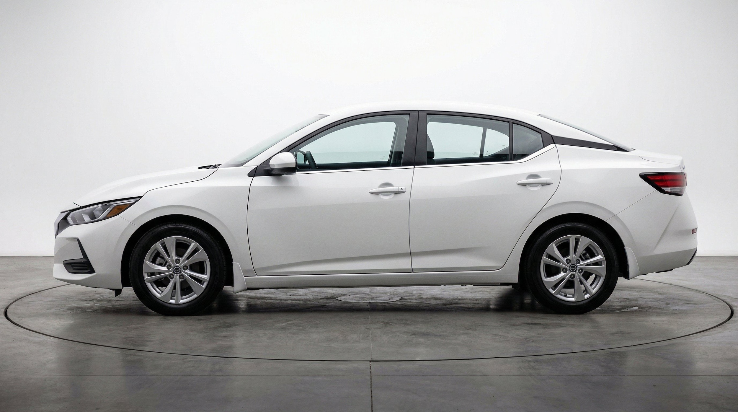 Thumbnail: 2025 Nissan Sentra - 5