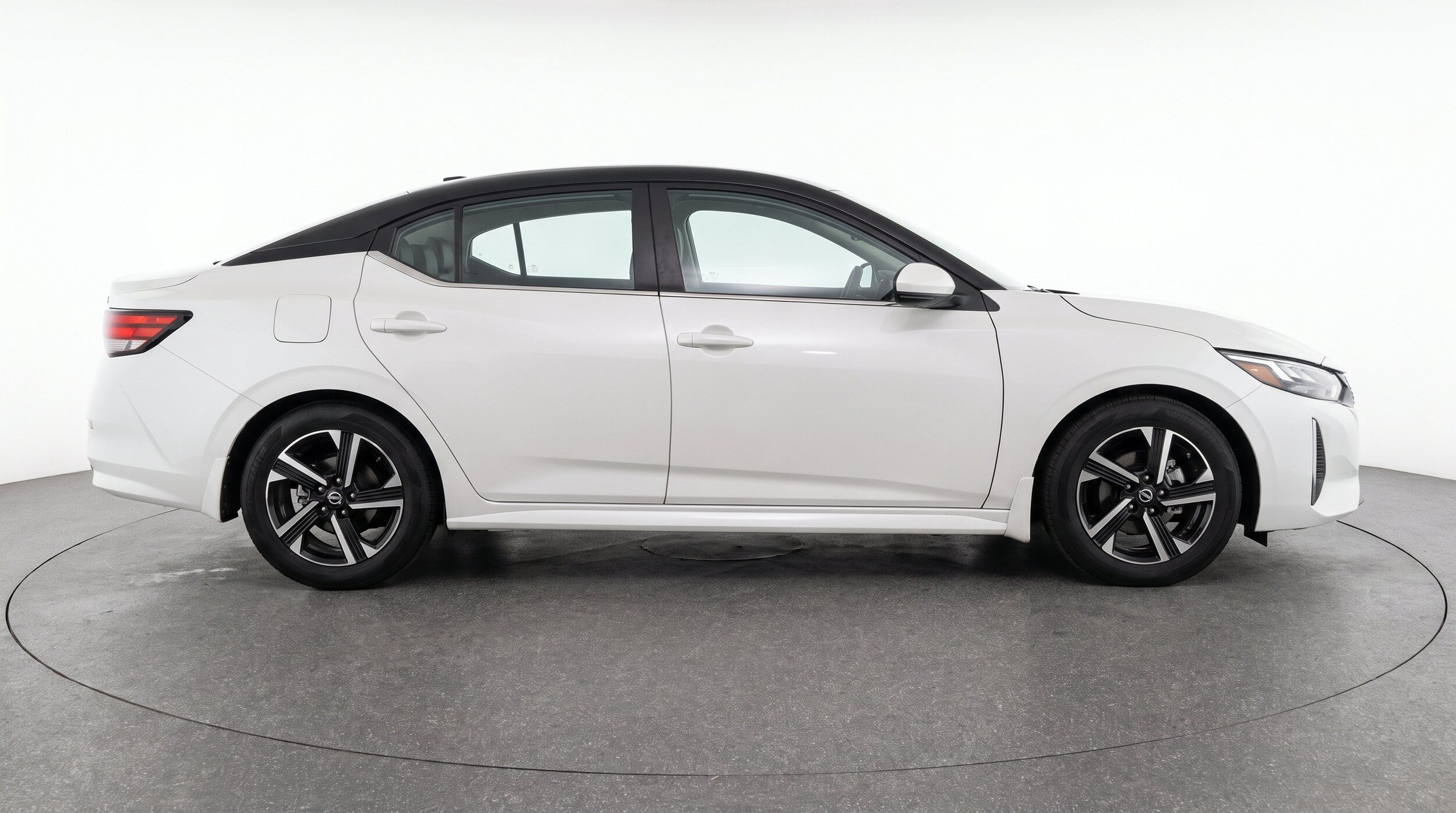 Thumbnail: 2025 Nissan Sentra - 11
