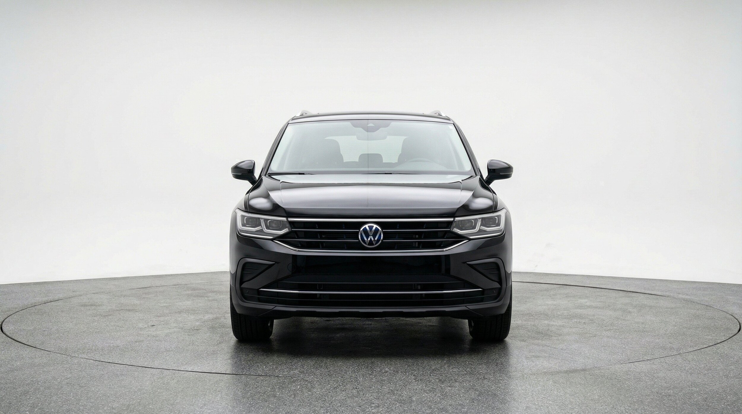 Thumbnail: 2026 Volkswagen Tiguan - 2