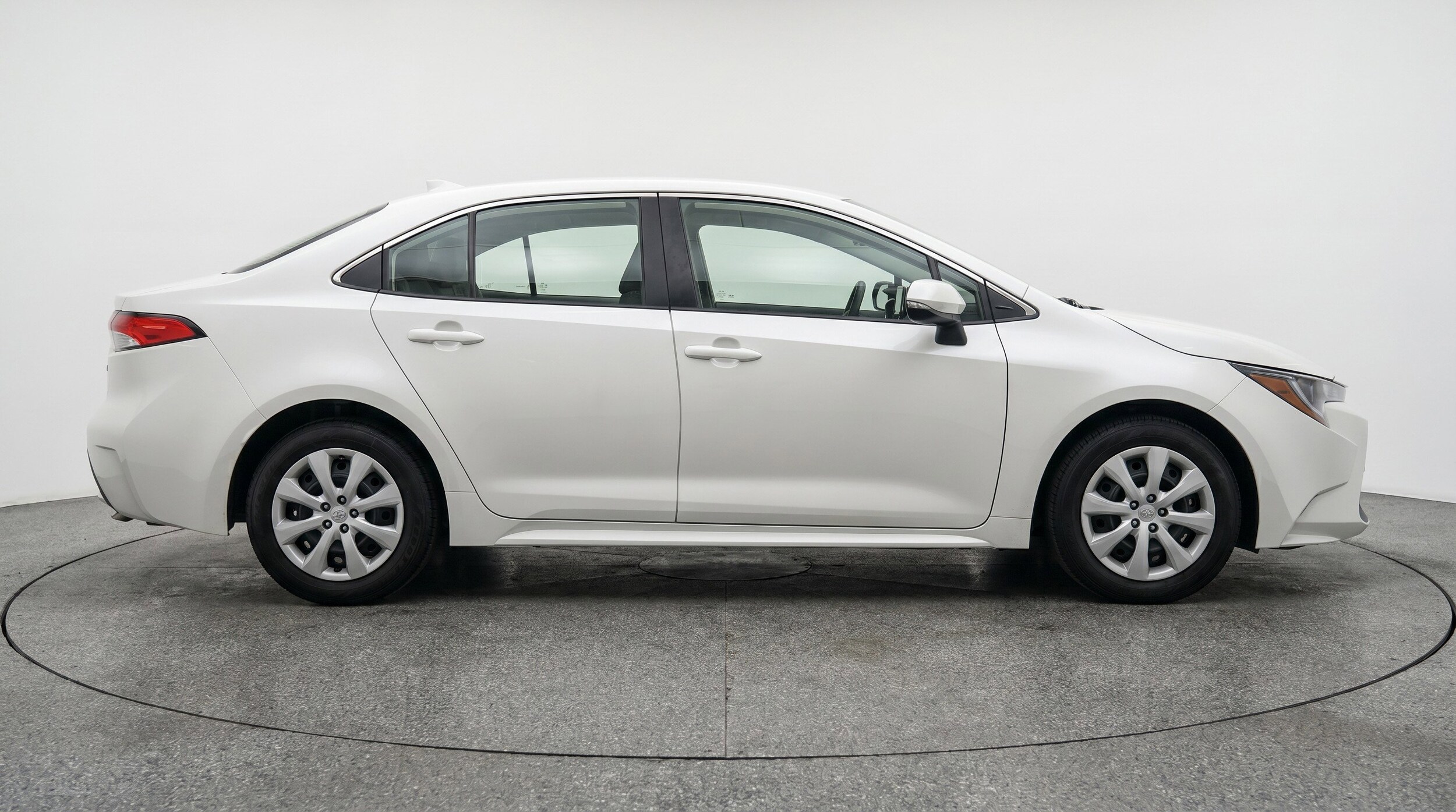 Thumbnail: 2025 Toyota Corolla - 11