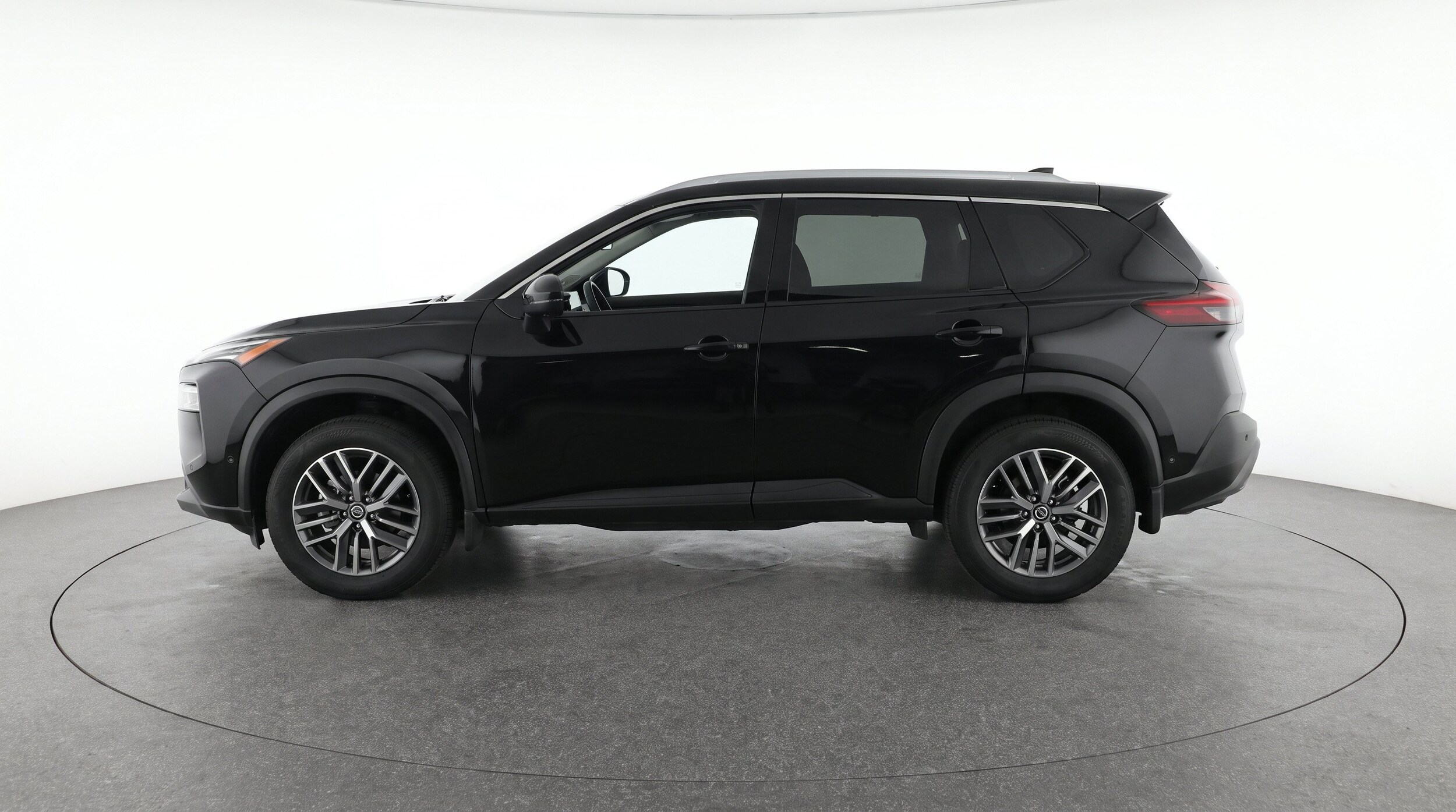 Thumbnail: 2026 Nissan Rogue - 5