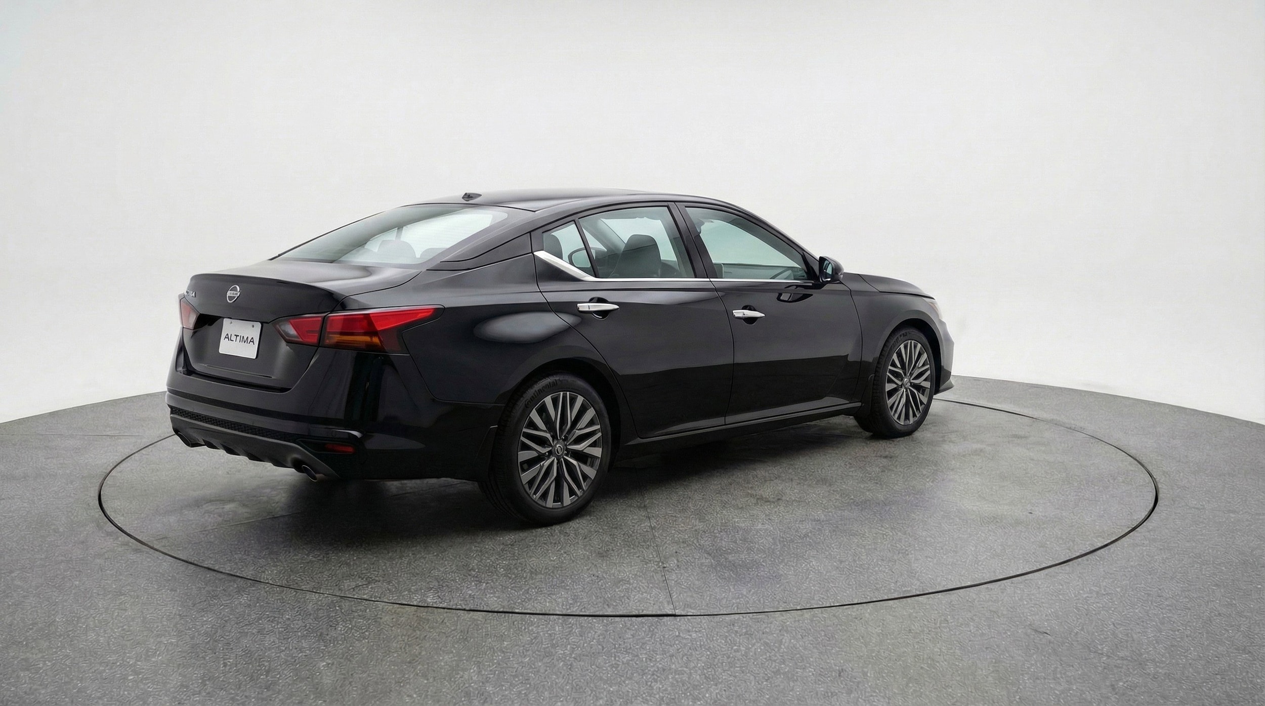 Thumbnail: 2025 Nissan Altima - 9